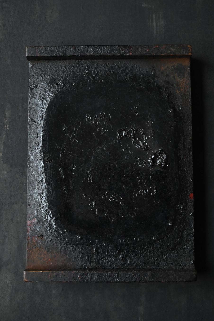A workbench used by a Japanese lacquerware craftsman/wall-hanging object/20th 7