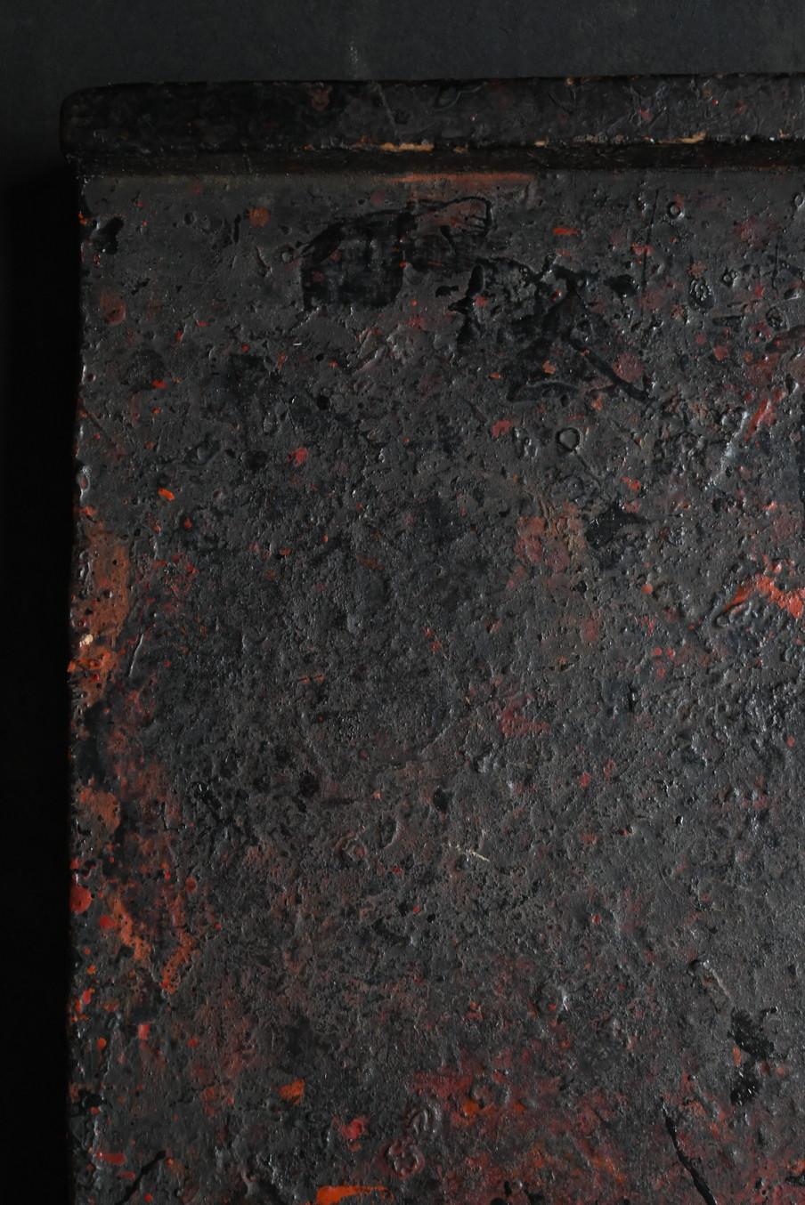 A workbench used by a Japanese lacquerware craftsman/wall-hanging object/20th 1