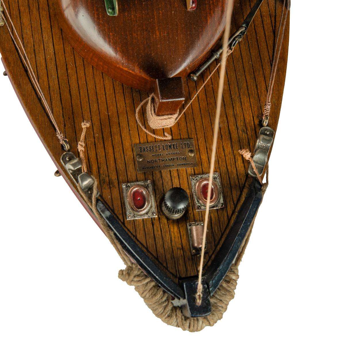 A working model of a motor lifeboat by Bassett-Lowke 6