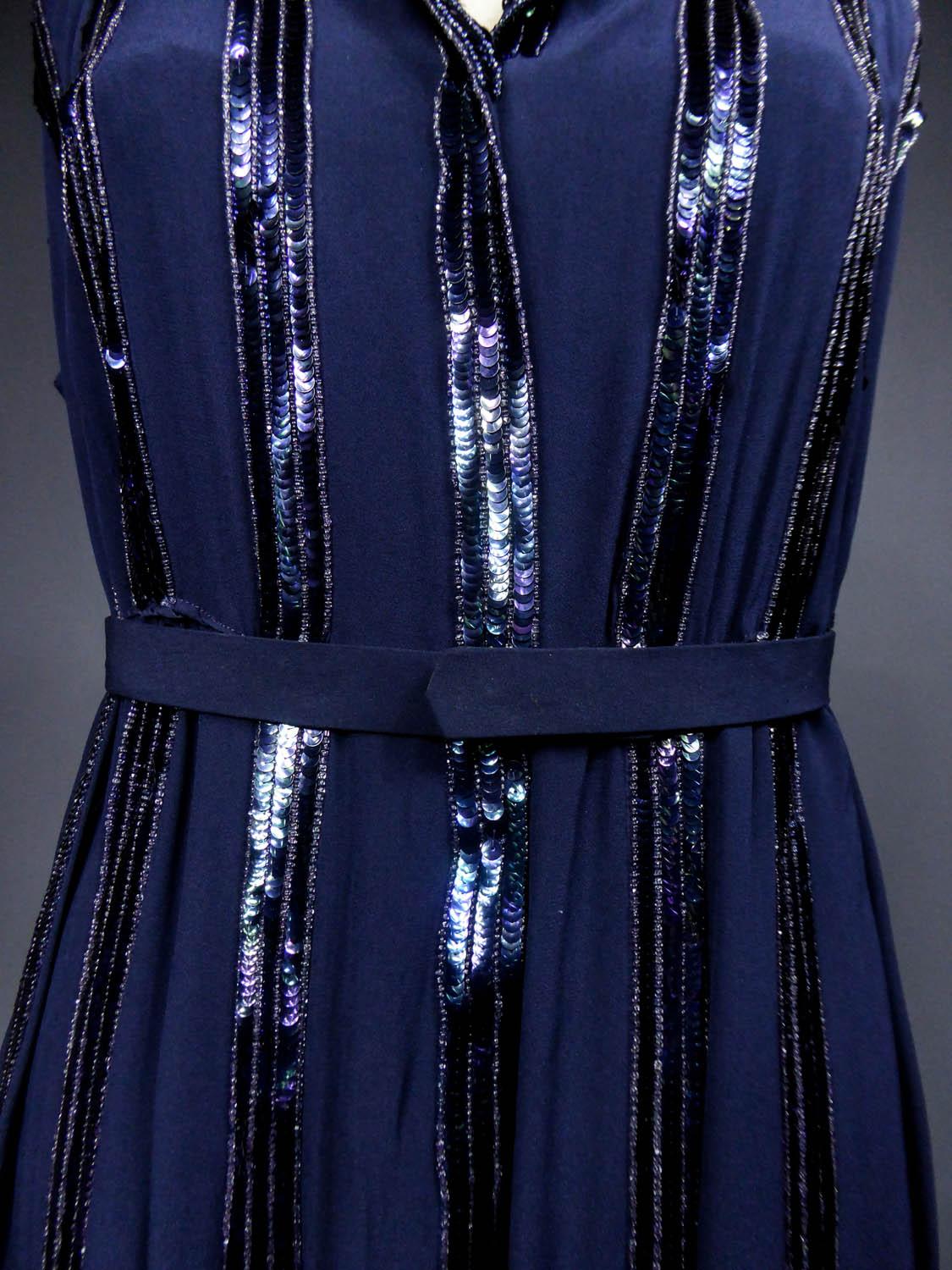 Ein Worth Paquin Couture besticktes Chiffonkleid - England CIRCA 1955-1960 Damen im Angebot
