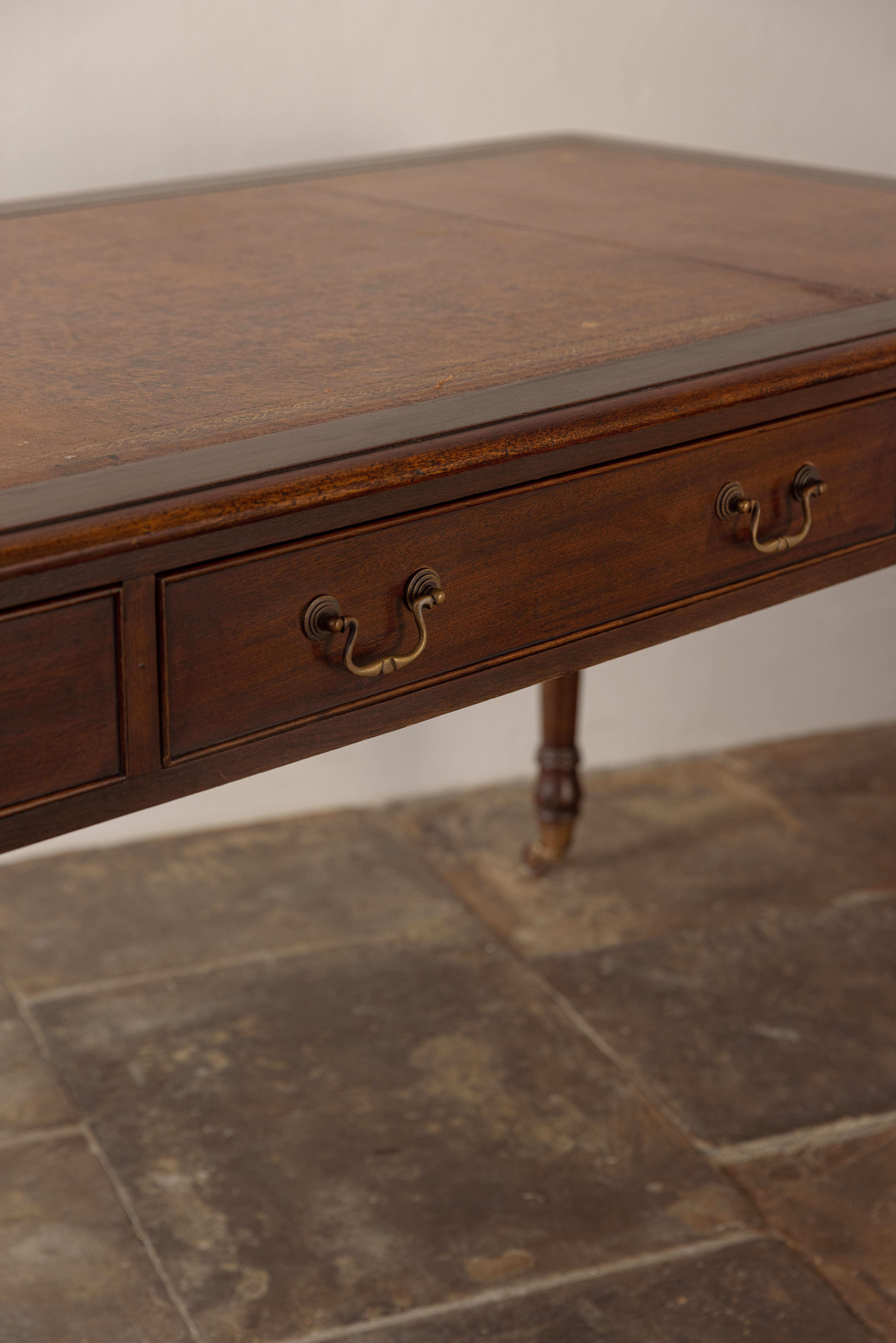 Regency Table à écrire en vente