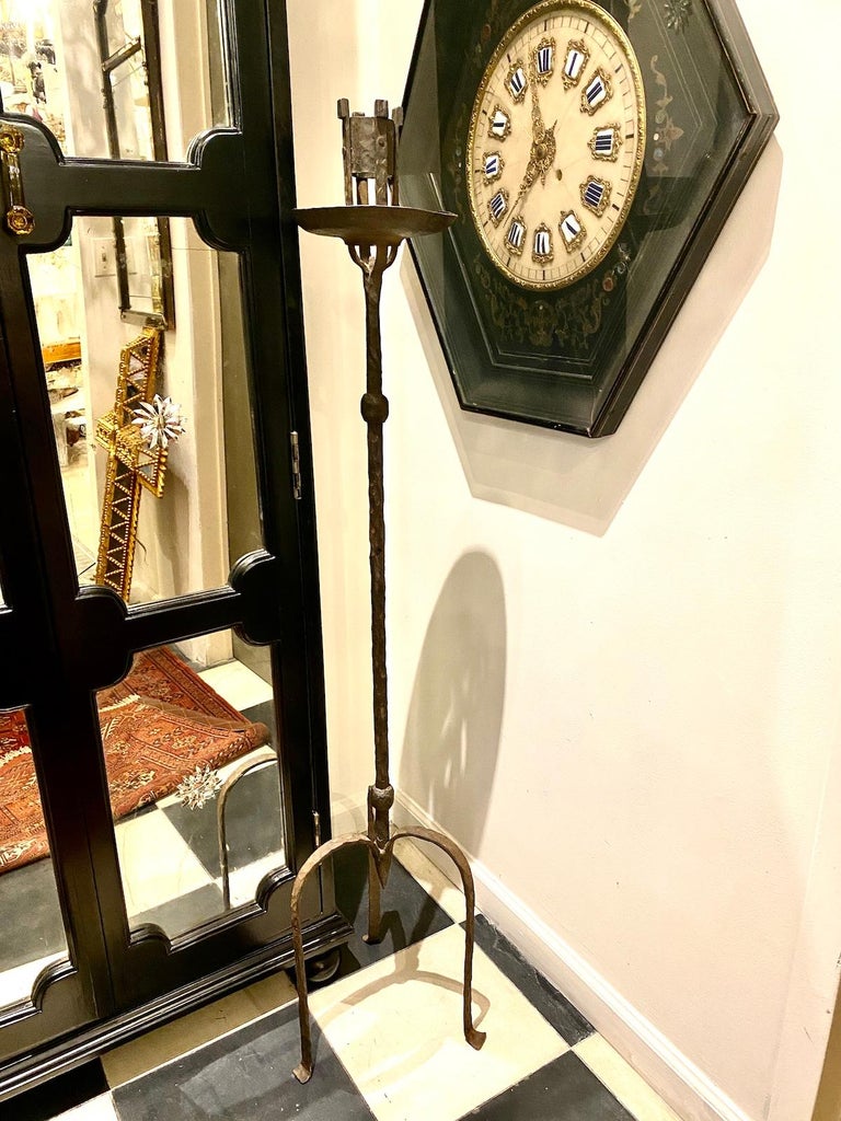 Wrought Iron Floor Lamp In Good Condition For Sale In New York, NY