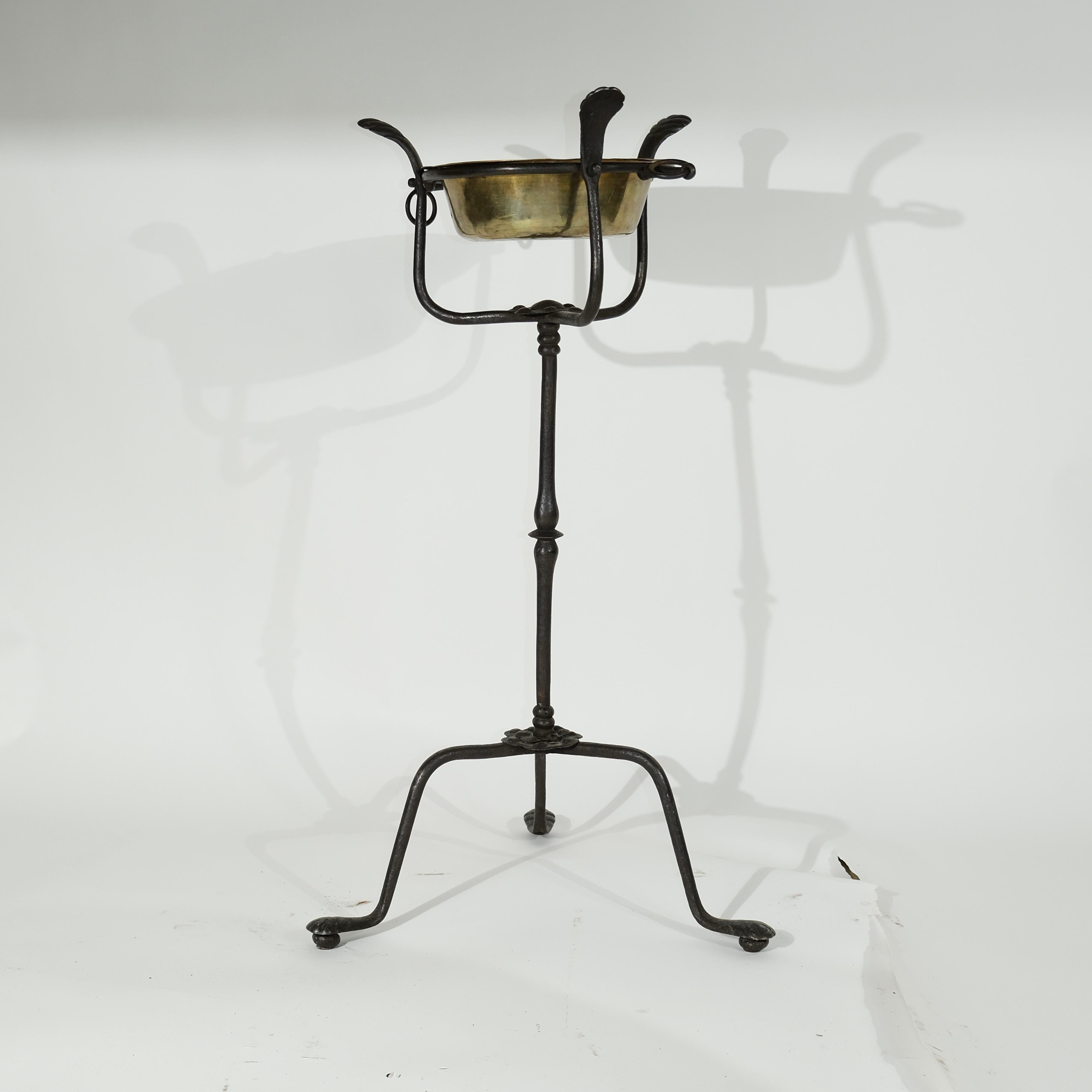 A wrought Iron Stand with a brass bowl , 17th Century For Sale 9