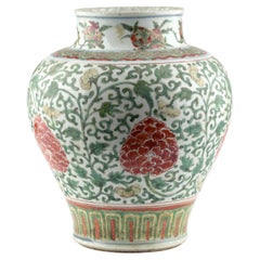 A Wucai
Peony
Vase Transitional Period, 17th century, Transitional Period