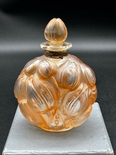 A Yaytho perfum bottle by R.Lalique