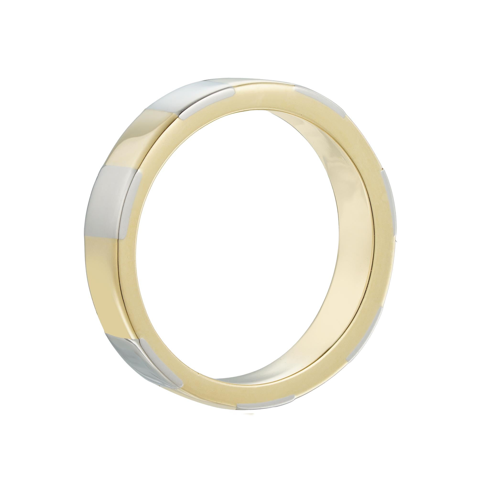 Modern A yellow and white gold ring For Sale