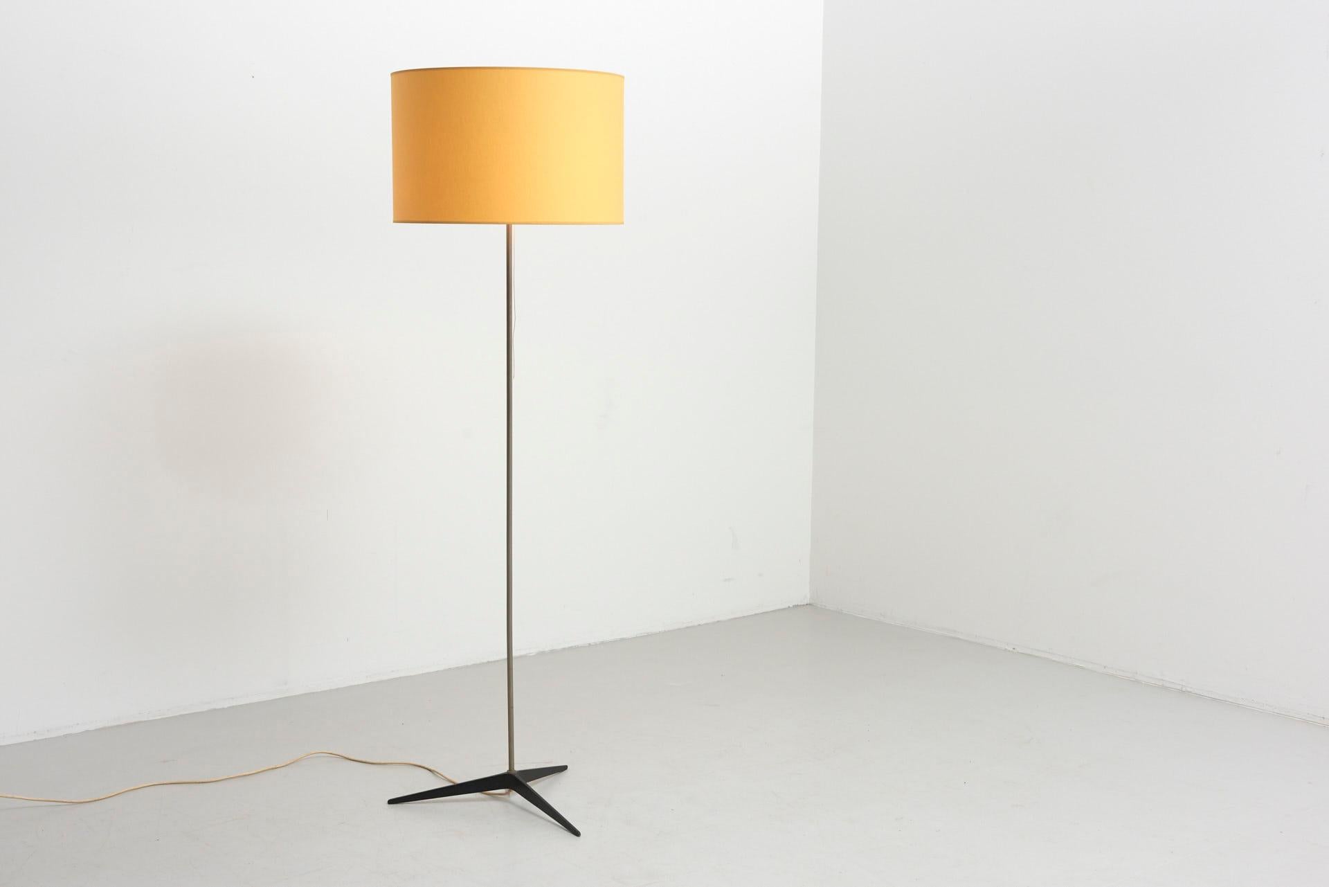 Mid-20th Century Yellow Floor Lamp with 3-Star Foot For Sale