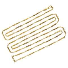 A Yellow Gold Chain