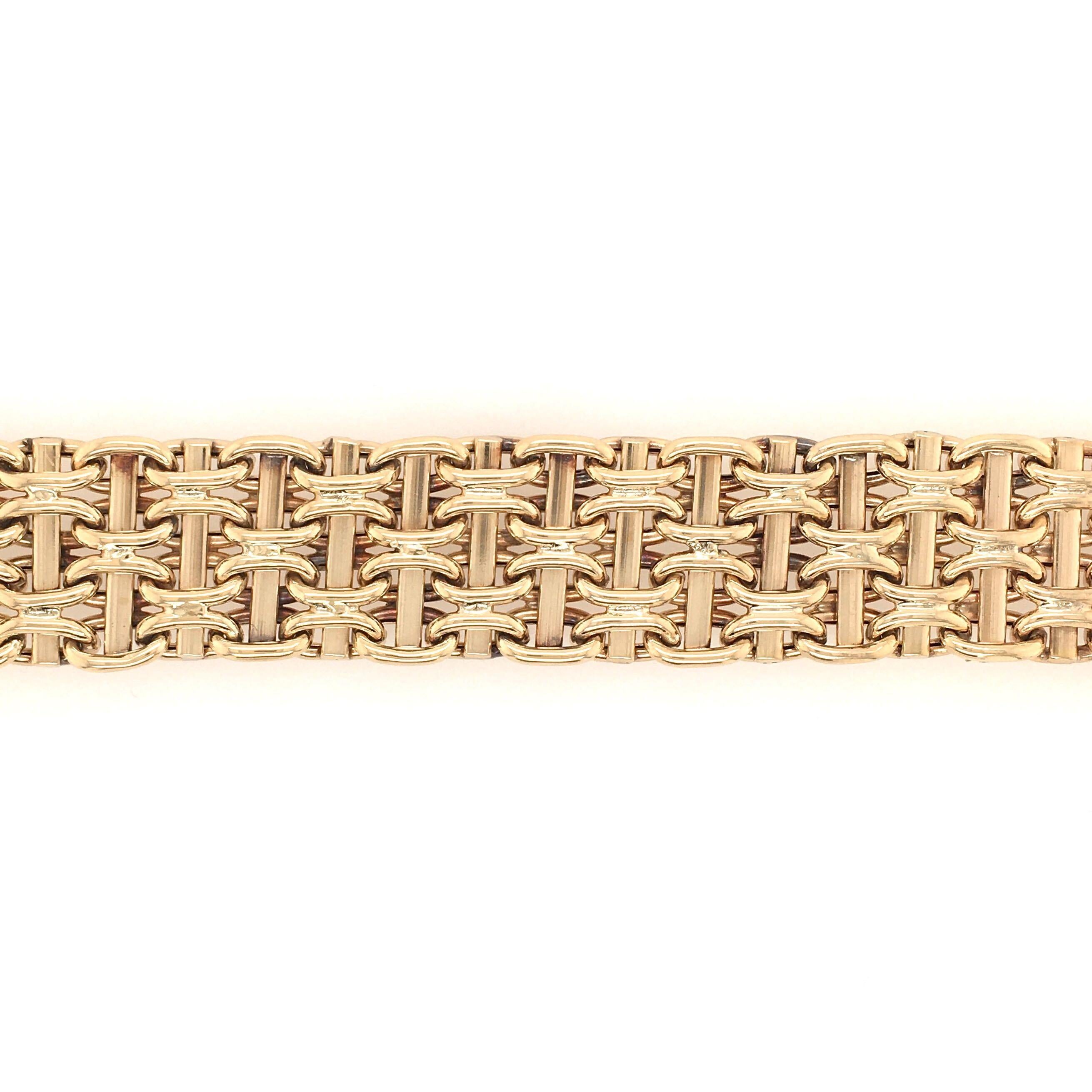 Yellow Gold Mesh Link Bracelet In Excellent Condition In New York, NY