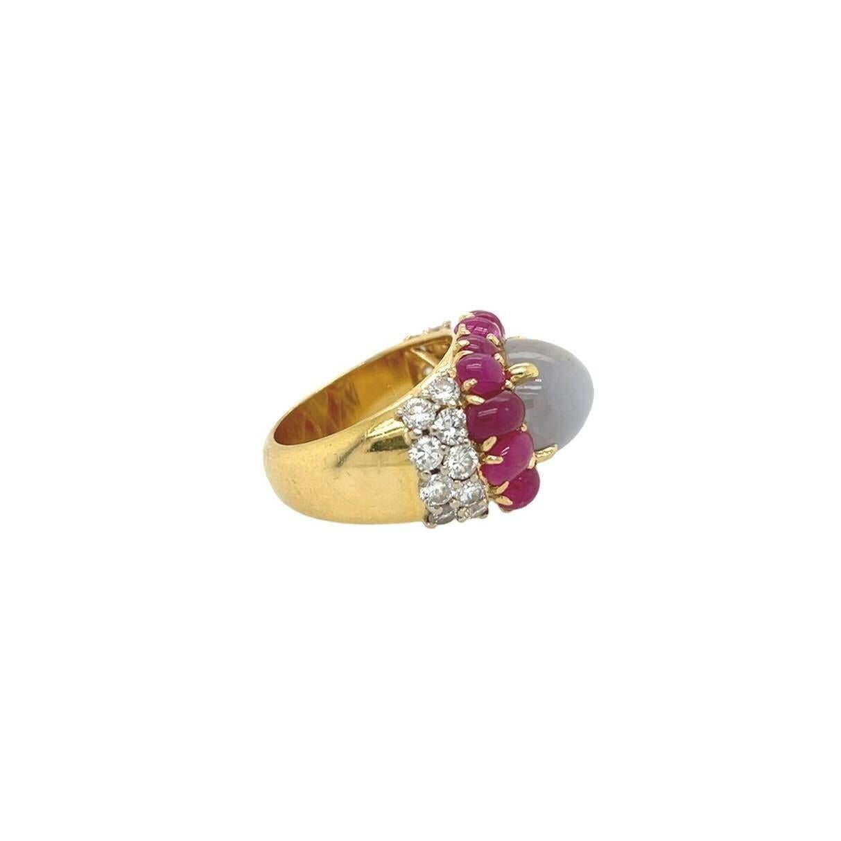 Round Cut A Yellow Gold, Star Sapphire, Ruby and Diamond Ring For Sale