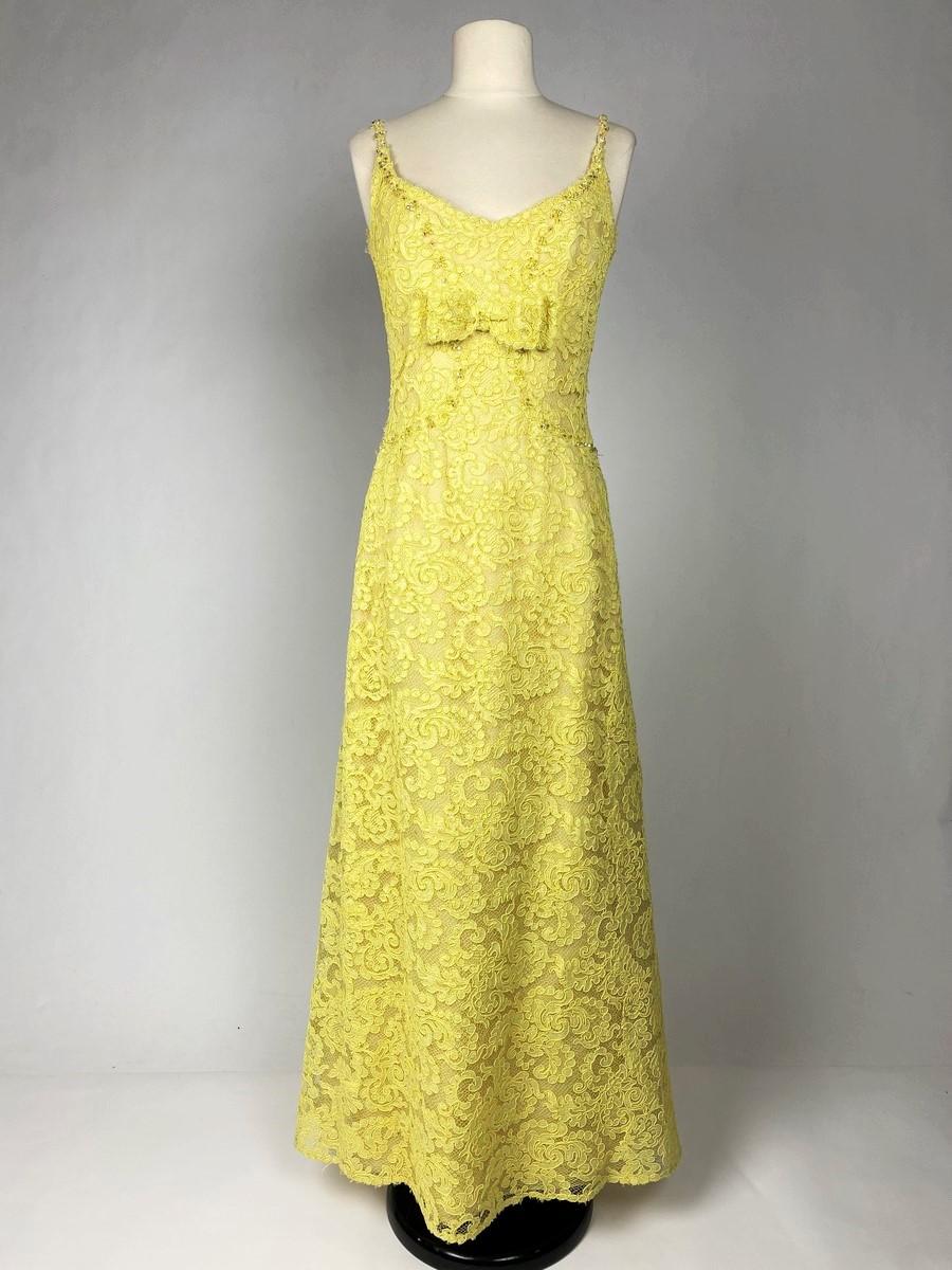 A Yellow Lace Dress with Ostrich Feathers by Jacques Heim Couture Circa 1965 For Sale 3