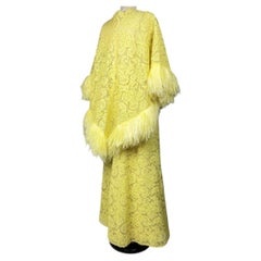Vestido de encaje amarillo con plumas de avestruz de Jacques Heim Couture Circa 1965