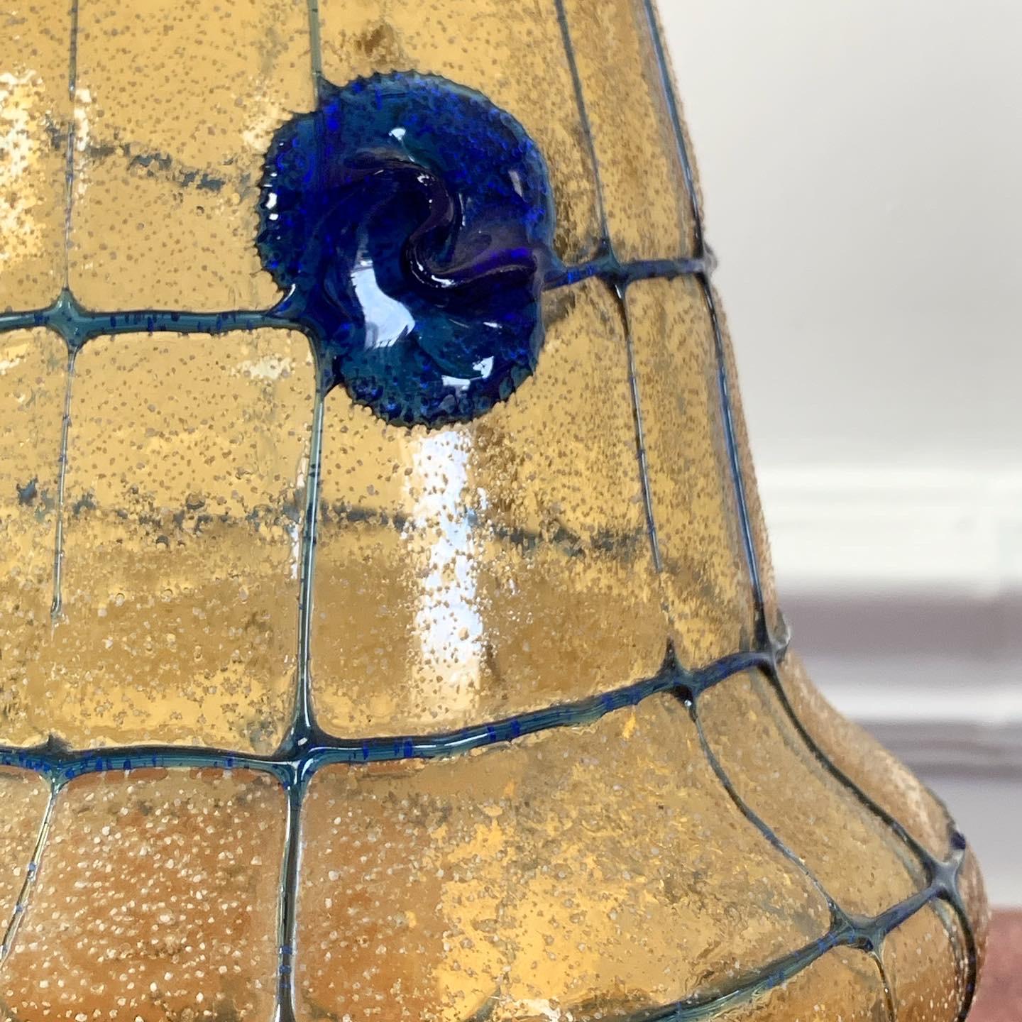 italien Vase en verre de Murano jaune monté comme une lampe en vente