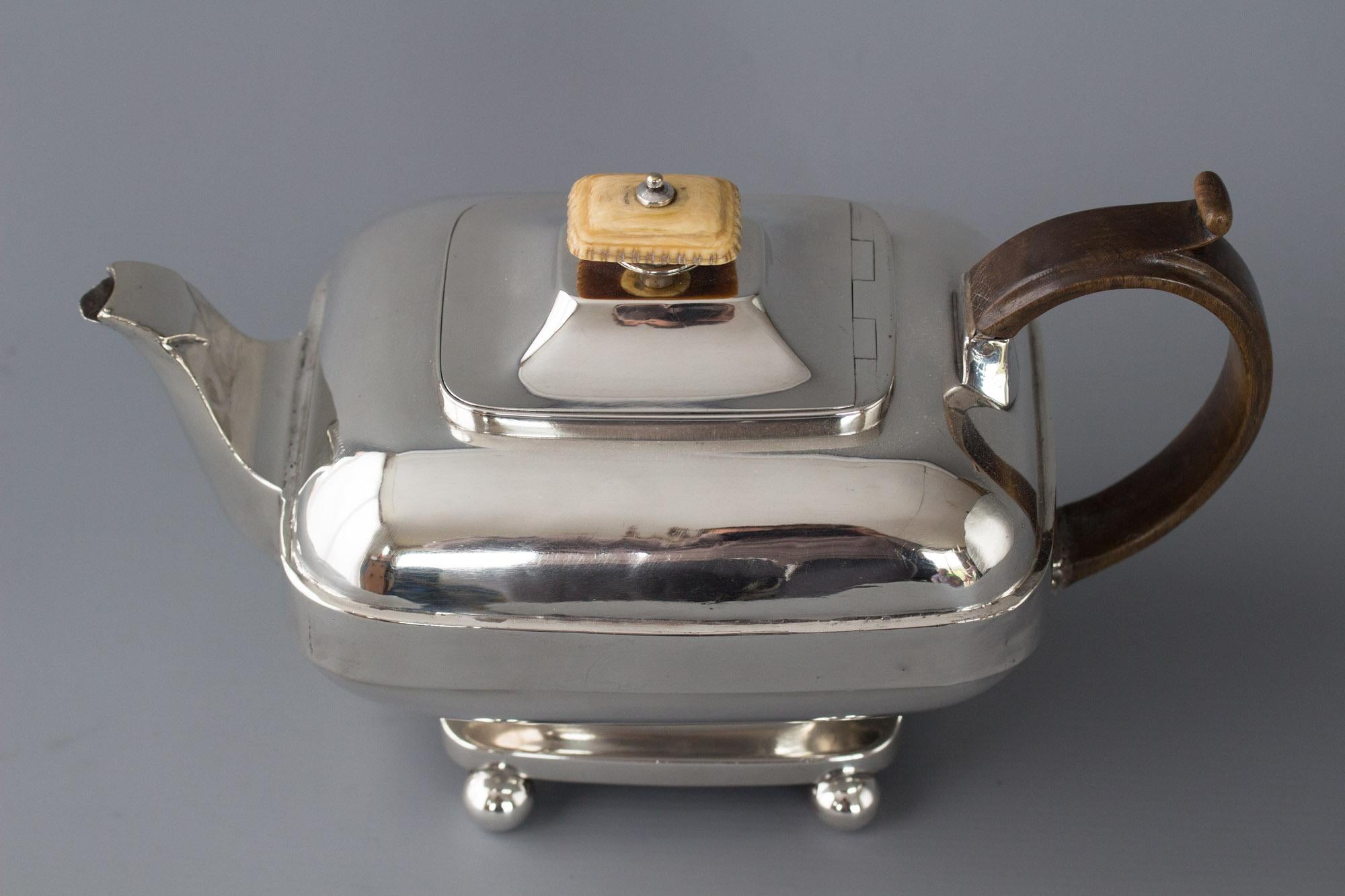 English York Silver Teapot, Barber & Whitwell, York, 1815