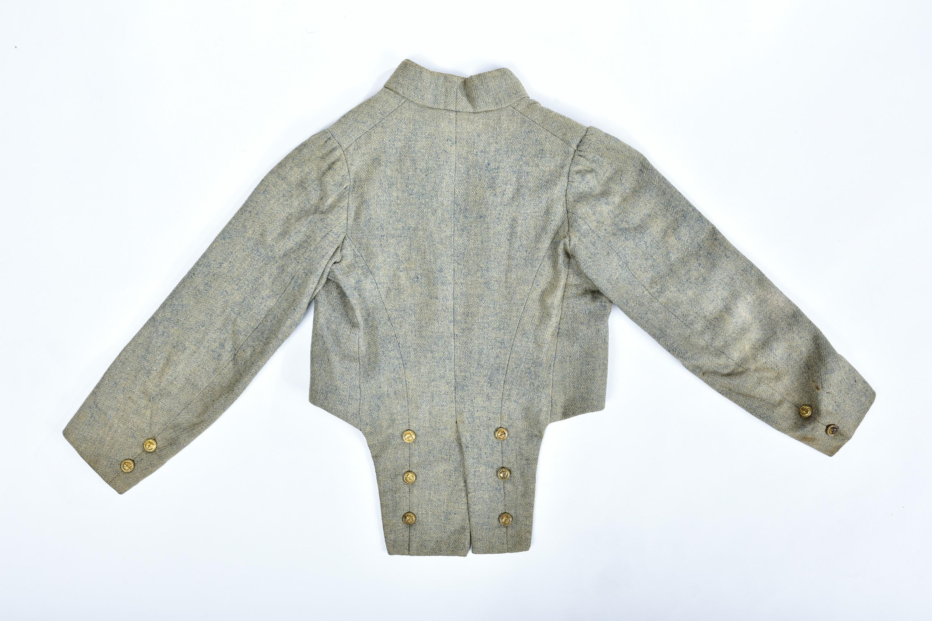 A young boy frock coat and waistcoat in chiné Indigo wool - France Circa 1880- For Sale 3
