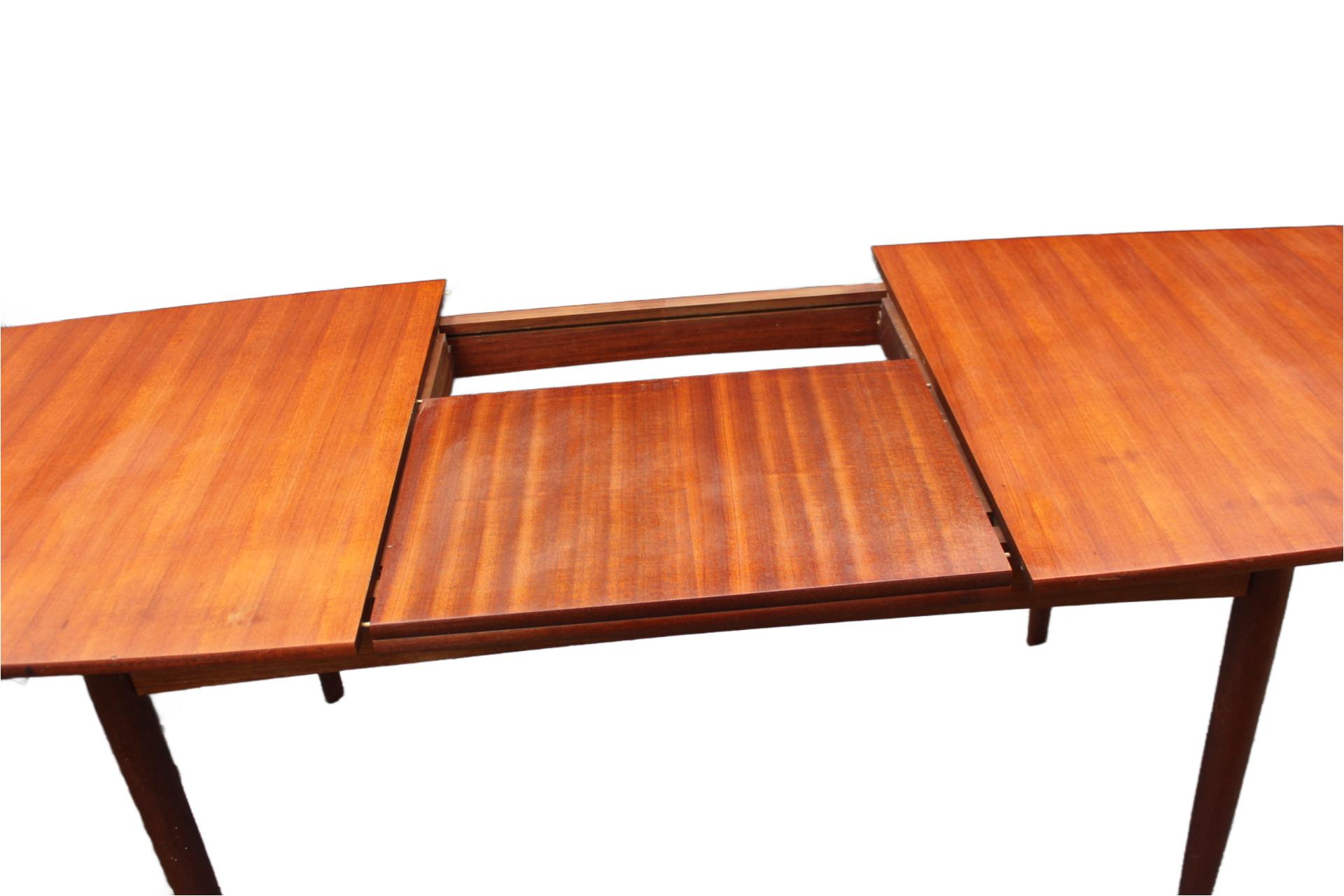 Una mesa de comedor extensible más joven en Bueno estado para la venta en Seaford, GB