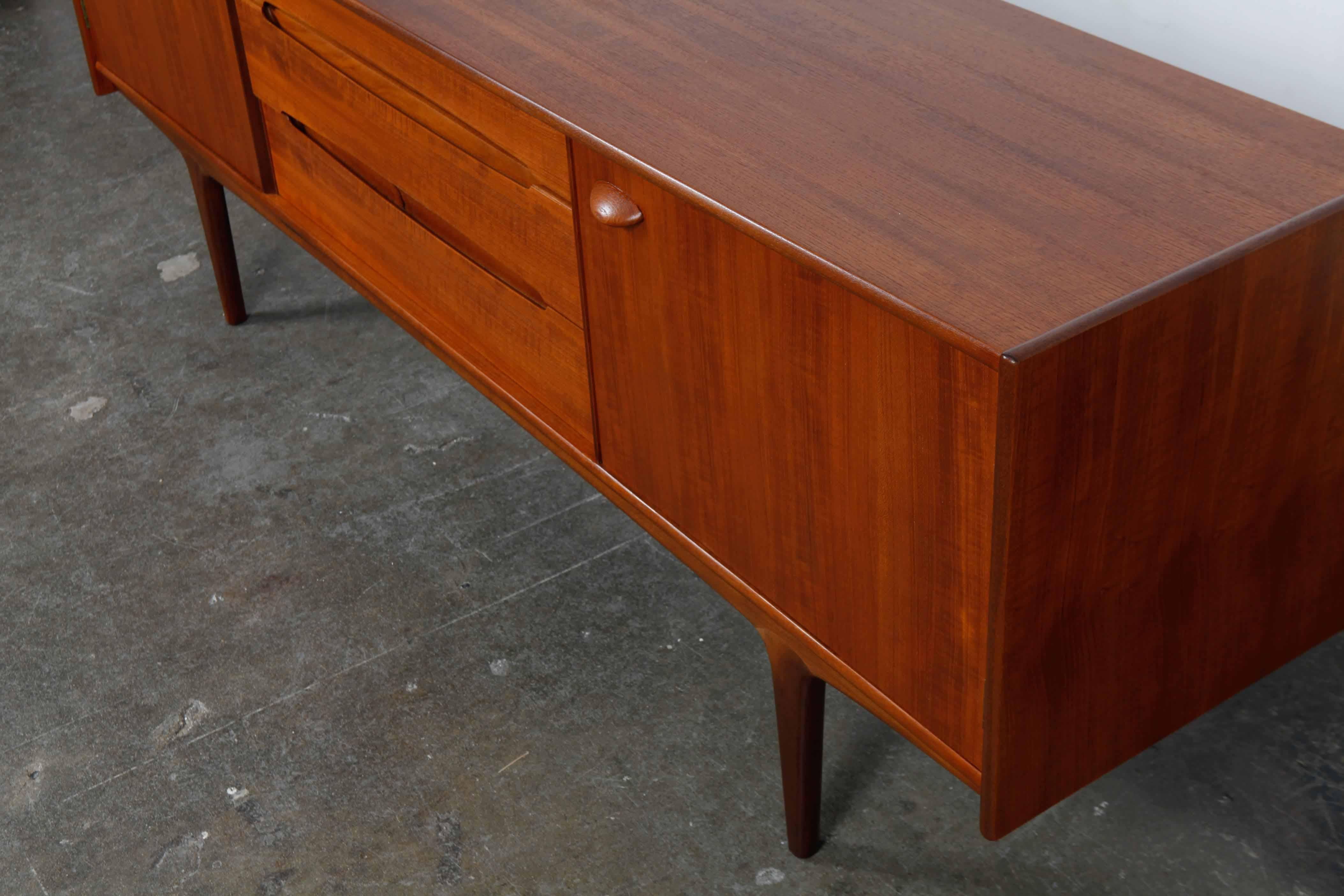 A. Younger Tola Wood Sideboard, 1950s, England In Good Condition In North Hollywood, CA