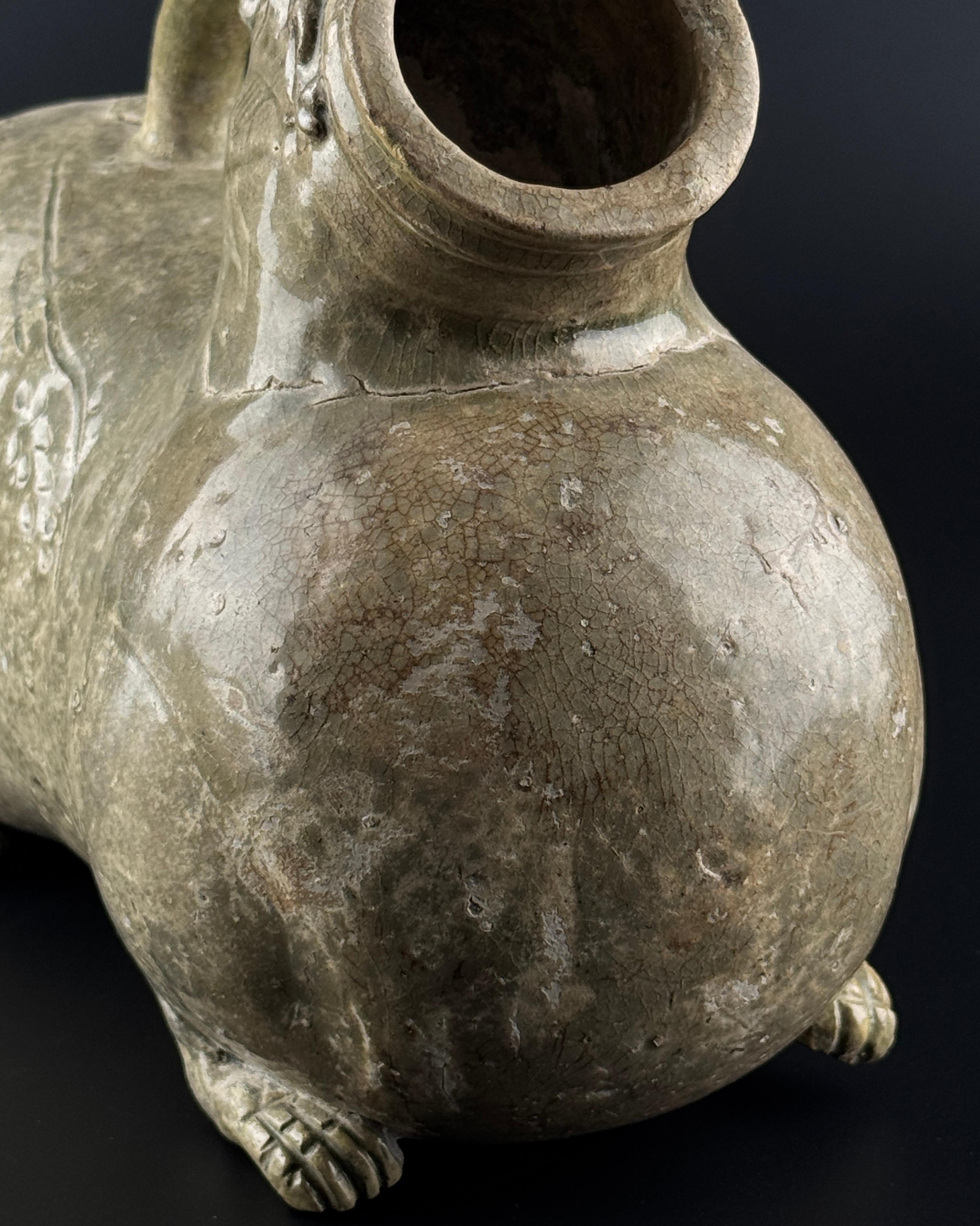 A Rare Yue Celadon-Glazed Figural Vessel, Western Jin dynasty (265-420) For Sale 2