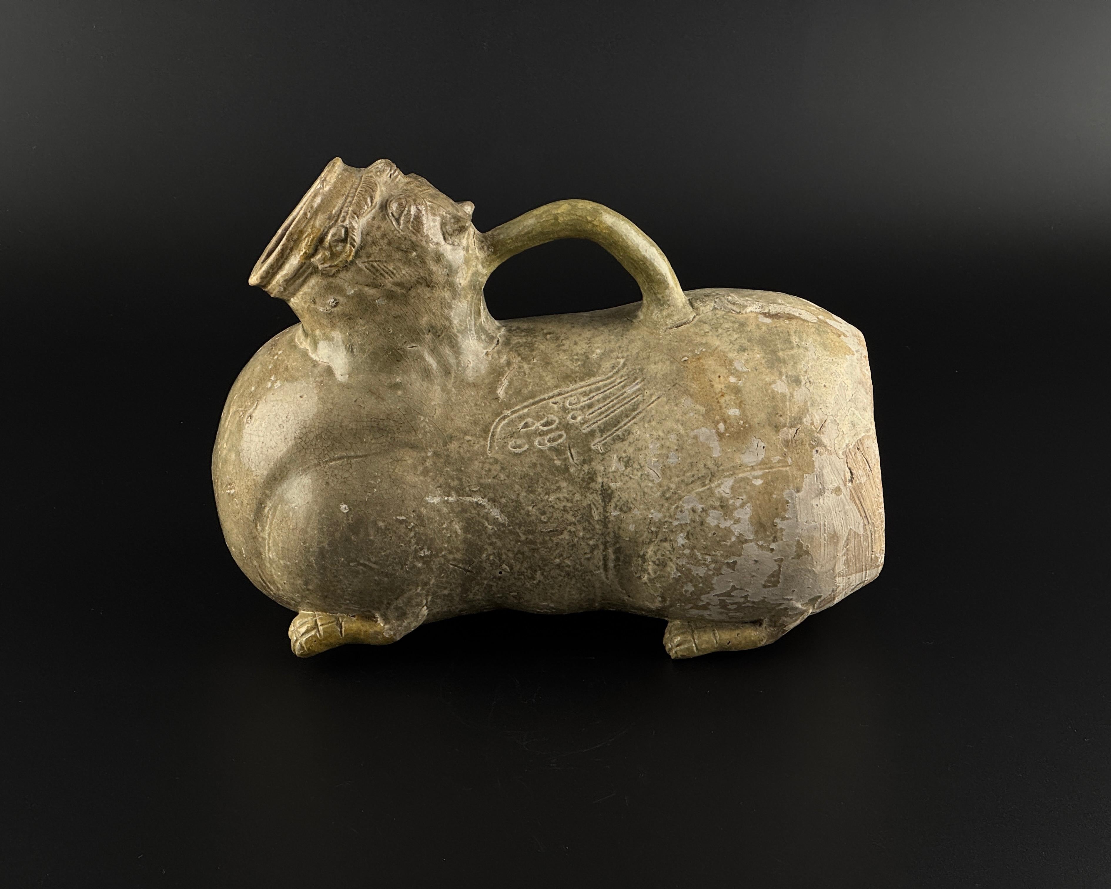 A Rare Yue Celadon-Glazed Figural Vessel, Western Jin dynasty (265-420) For Sale 7