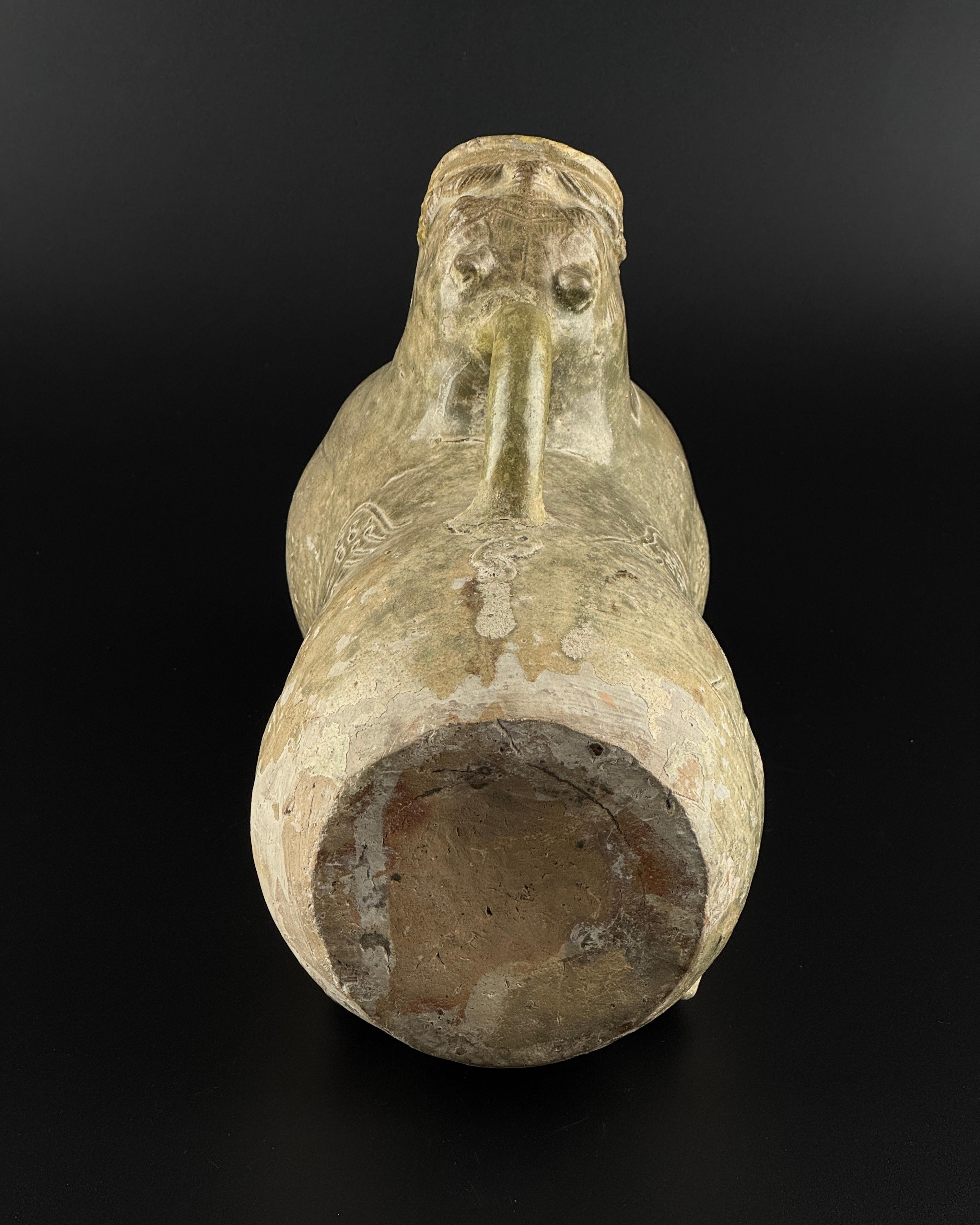 A Rare Yue Celadon-Glazed Figural Vessel, Western Jin dynasty (265-420) For Sale 8