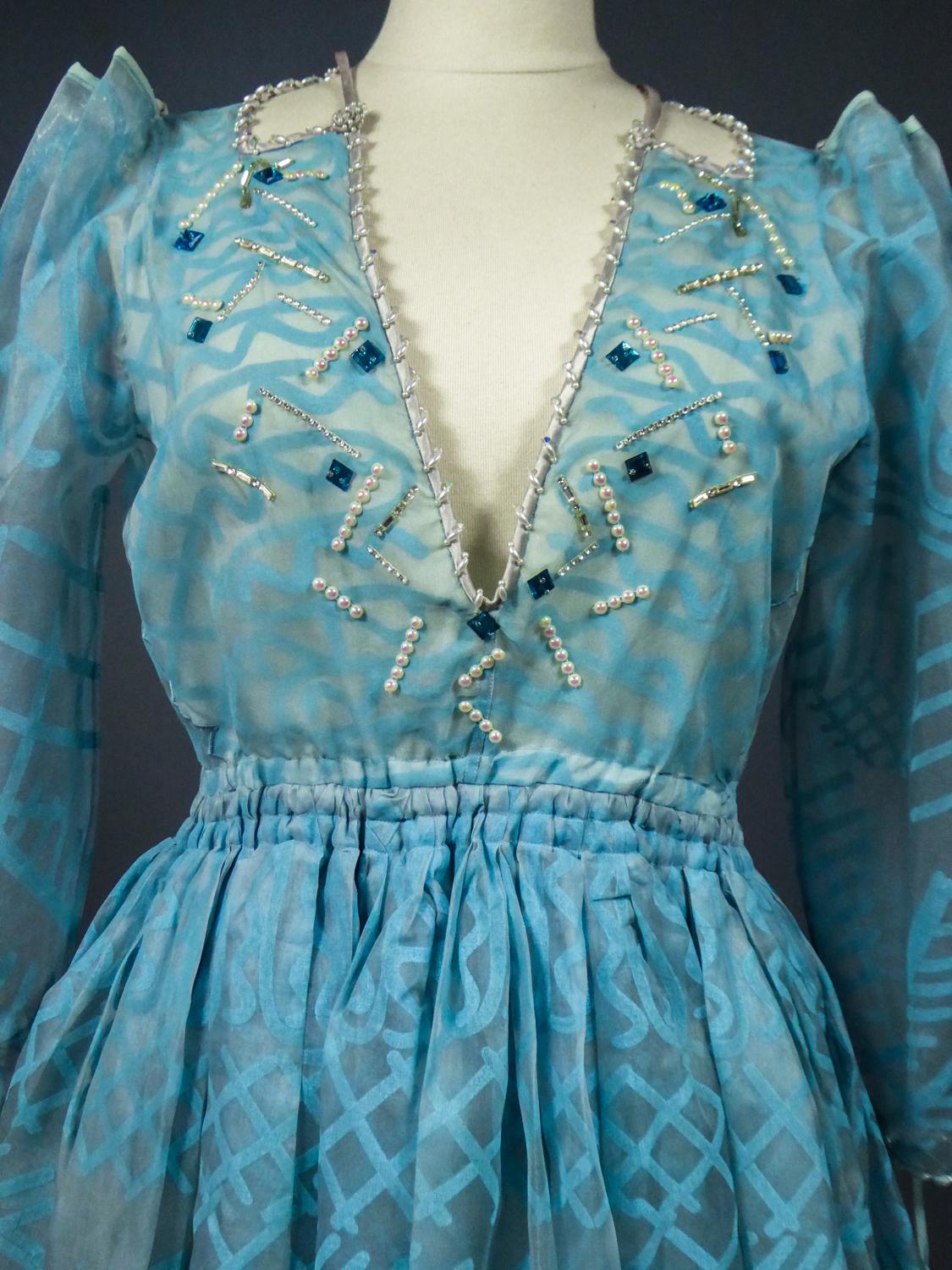 Robe de soirée en organza imprimé de Zandra Rhodes - Influence de Fortuny - Circa 1980 en vente 2