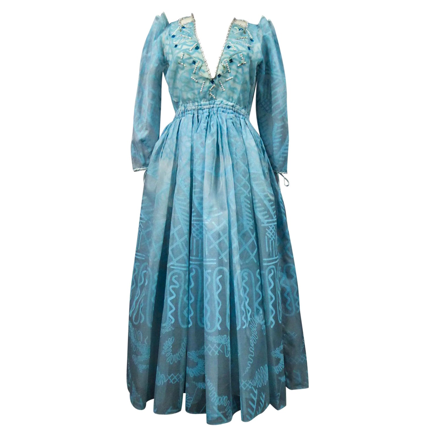 Un vestido de noche de Zandra Rhodes de organza estampada - Influencia de Fortuny- Circa 1980