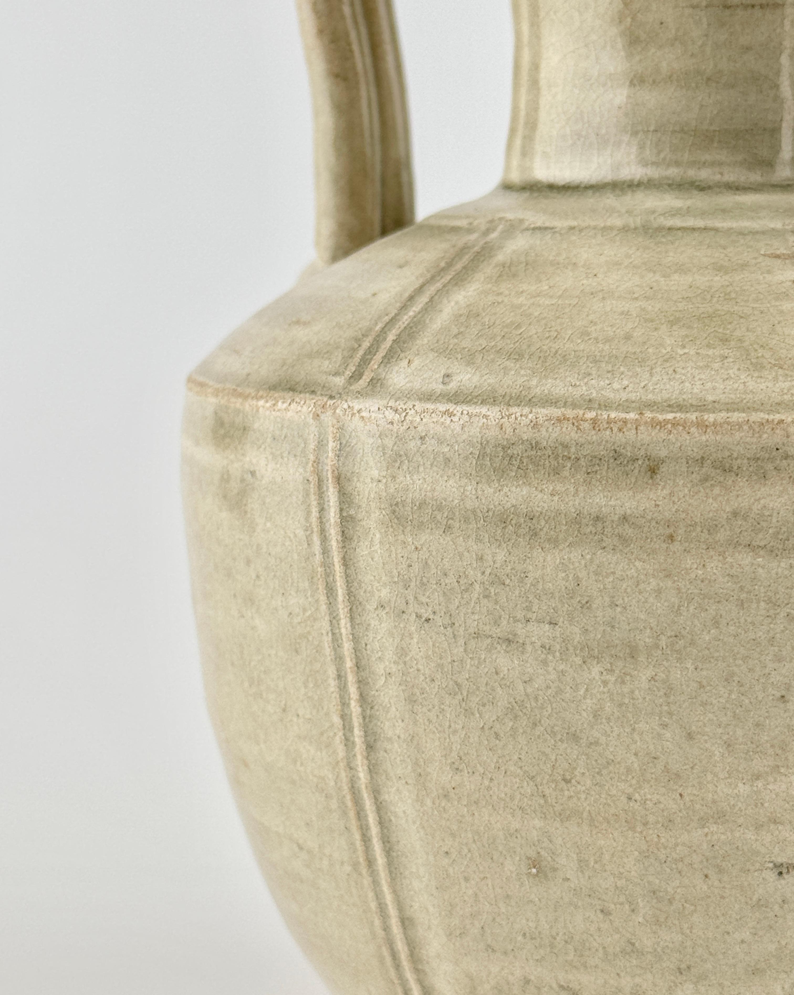A Zhejiang Porcelain Ewer, Northern Song Dynasty For Sale 3