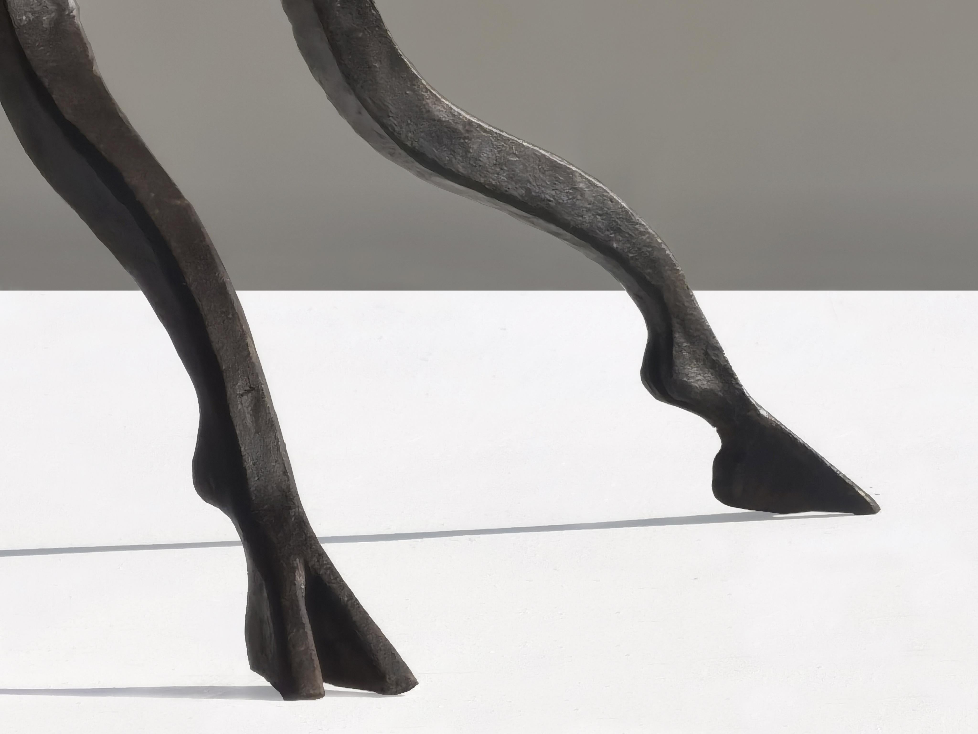 UNA MESA DE CAFÉ NEOCLÁSICA ART-DECO EN EL ESPÍRITU DE EDGAR BRANDT, Francia 1930 en venta 5