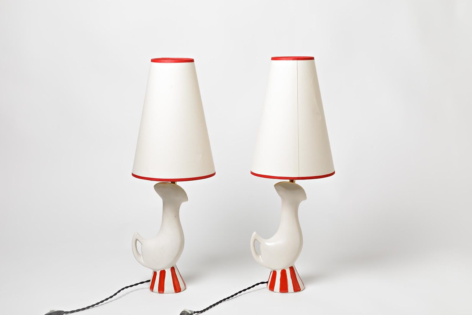 A zoomorphic pair of ceramic lamp by Poet- Laval.
Perfect original conditions.
Sold with a new lamp shades and new European electrical system.
Dimensions:
Lamp with lampshade and electrical system 57 x 20 cm / 22 ' 1/2 x 8' inches.
Lamp with