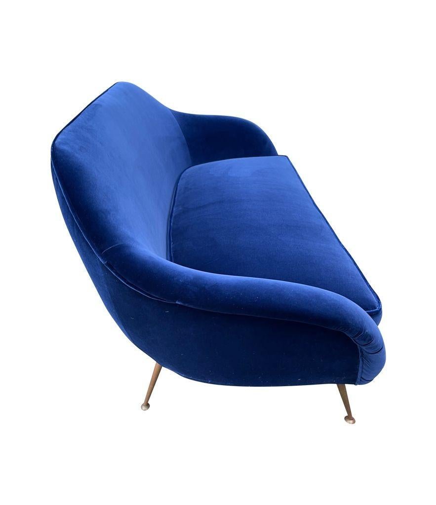 A1950s Italian Two Seater Sofa with Brass Legs Newly Upholstered in Blue Velvet For Sale 6