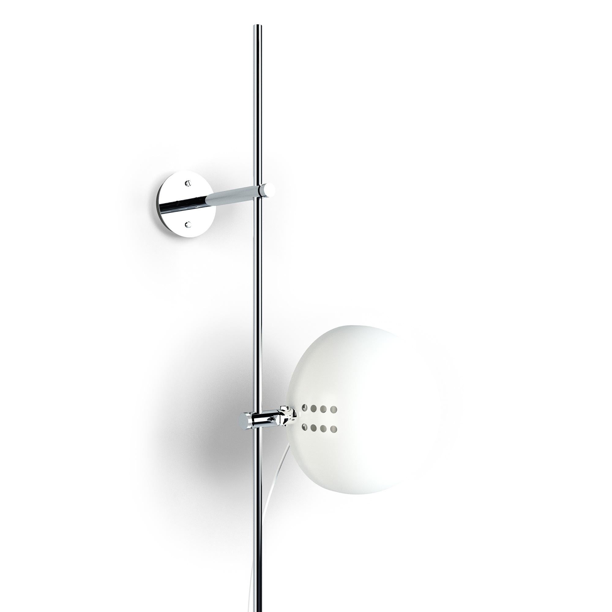 A24-1500 Aplique de pared by Disderot
Edición limitada. 
Diseñado por Alain Richard
Dimensiones: Ø 30 x A 150 cm.
Materiales: Metal lacado.

Se entrega con certificado de autenticación. Fabricado en Francia. Disponible en diferentes colores de