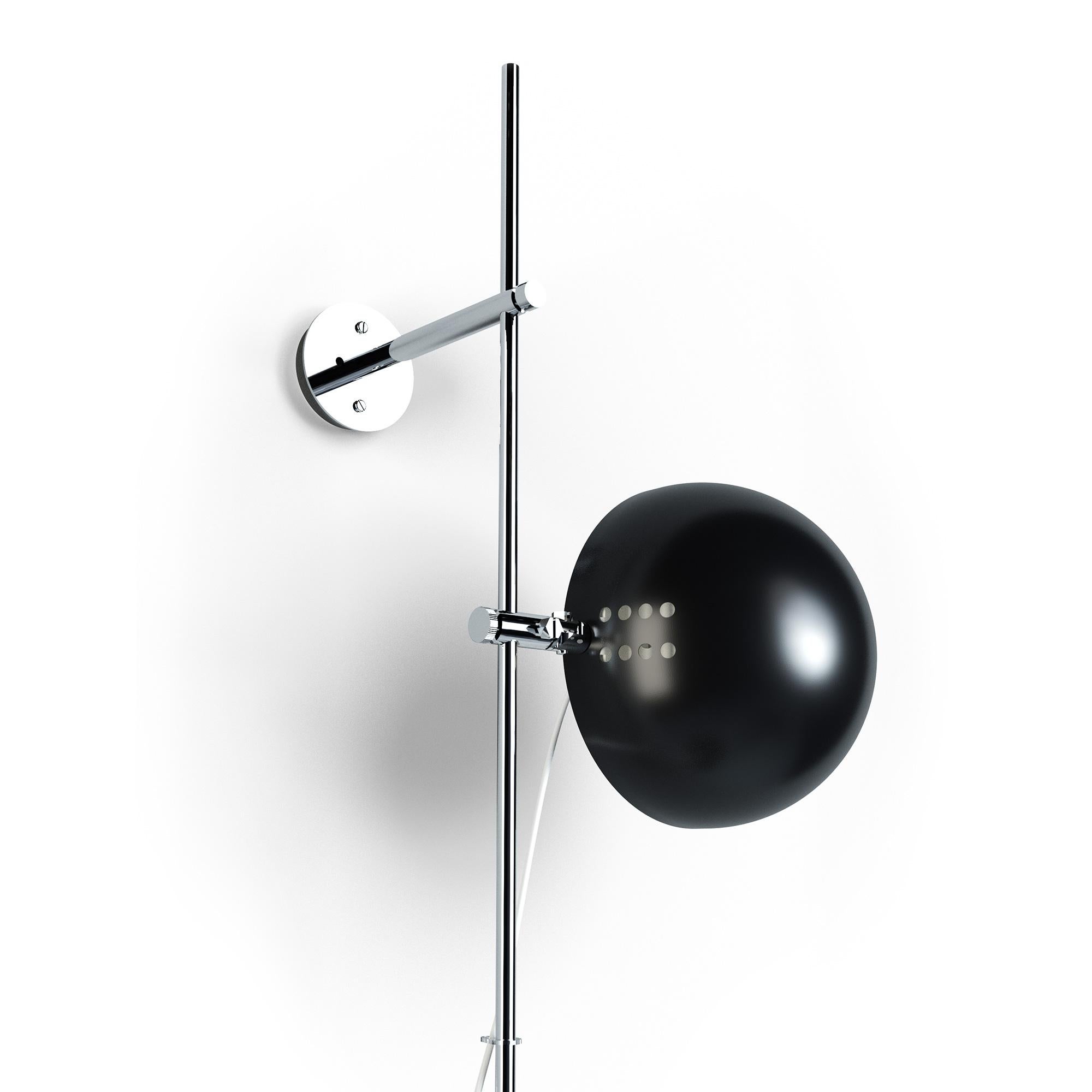Lampada da parete A24-2200 di Disderot
Edizione limitata. 
Creato da Alain Richard.
Dimensioni: Ø 30 x H. 220 cm.
Materiali: Metallo laccato.

Consegnato con certificato di autenticazione. Prodotto in Francia. Disponibile in diverse opzioni di