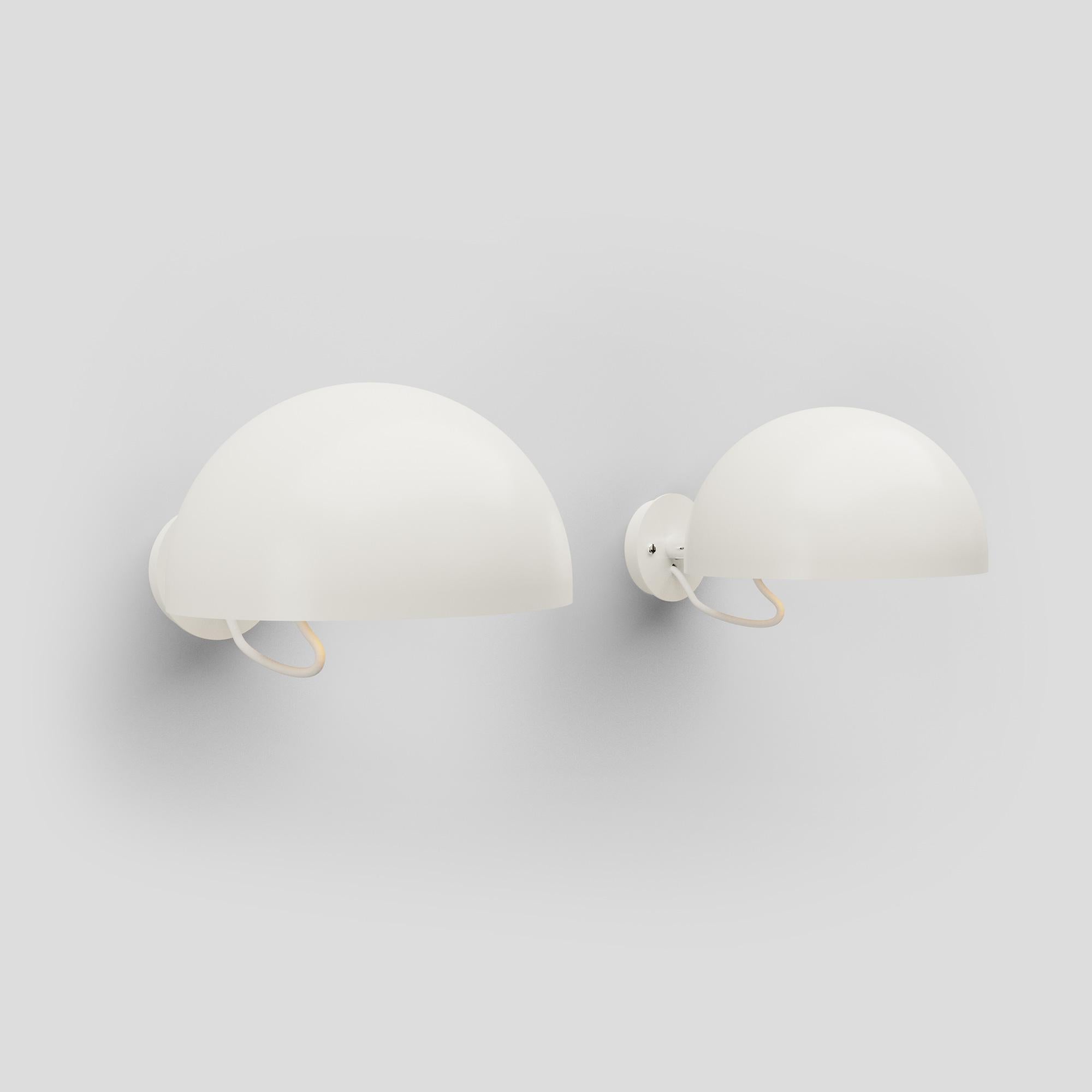 Lacquered A25 Wall Lamp by Disderot For Sale