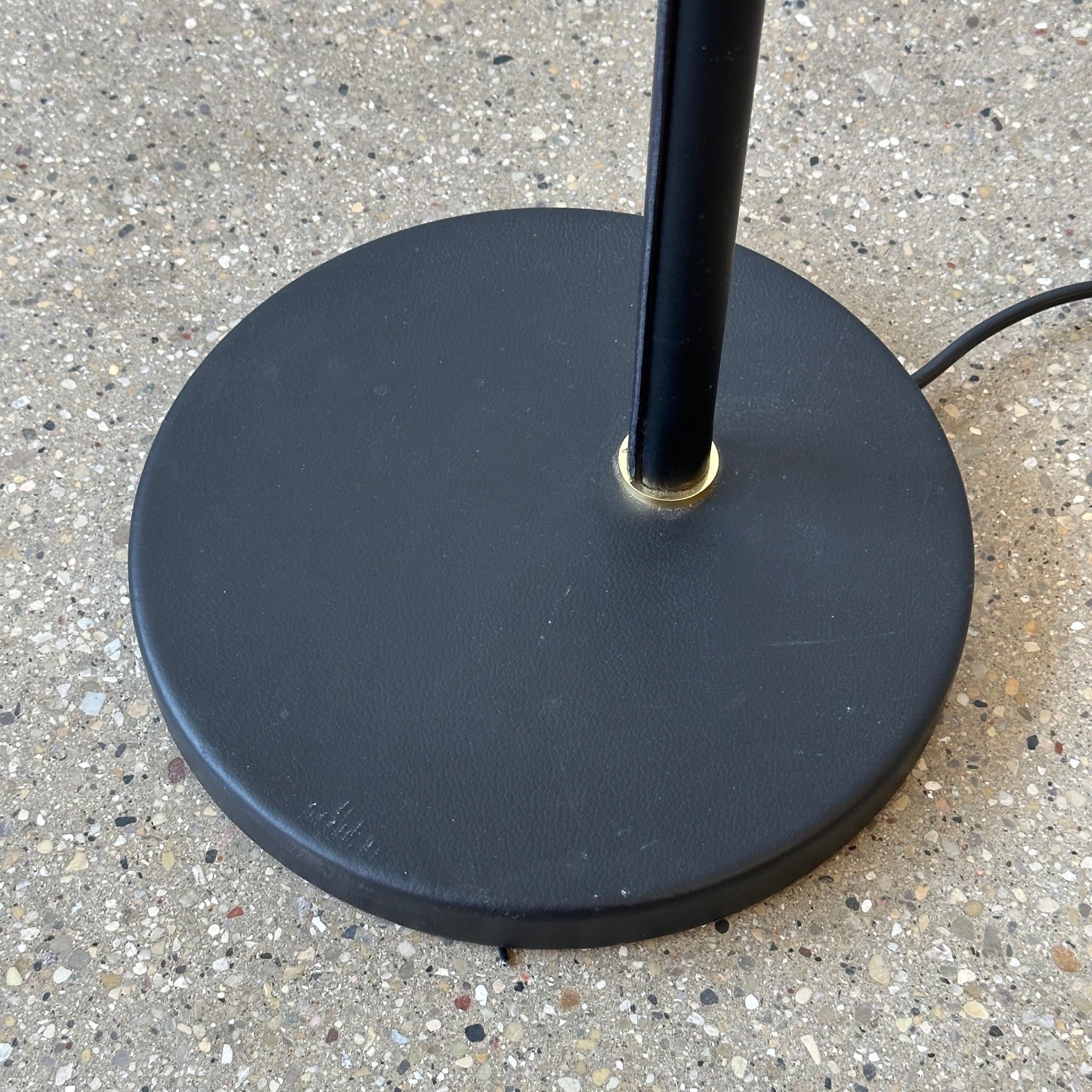 A808 Floor Lamp by Alvar Aalto for Artek In Good Condition For Sale In Chicago, IL