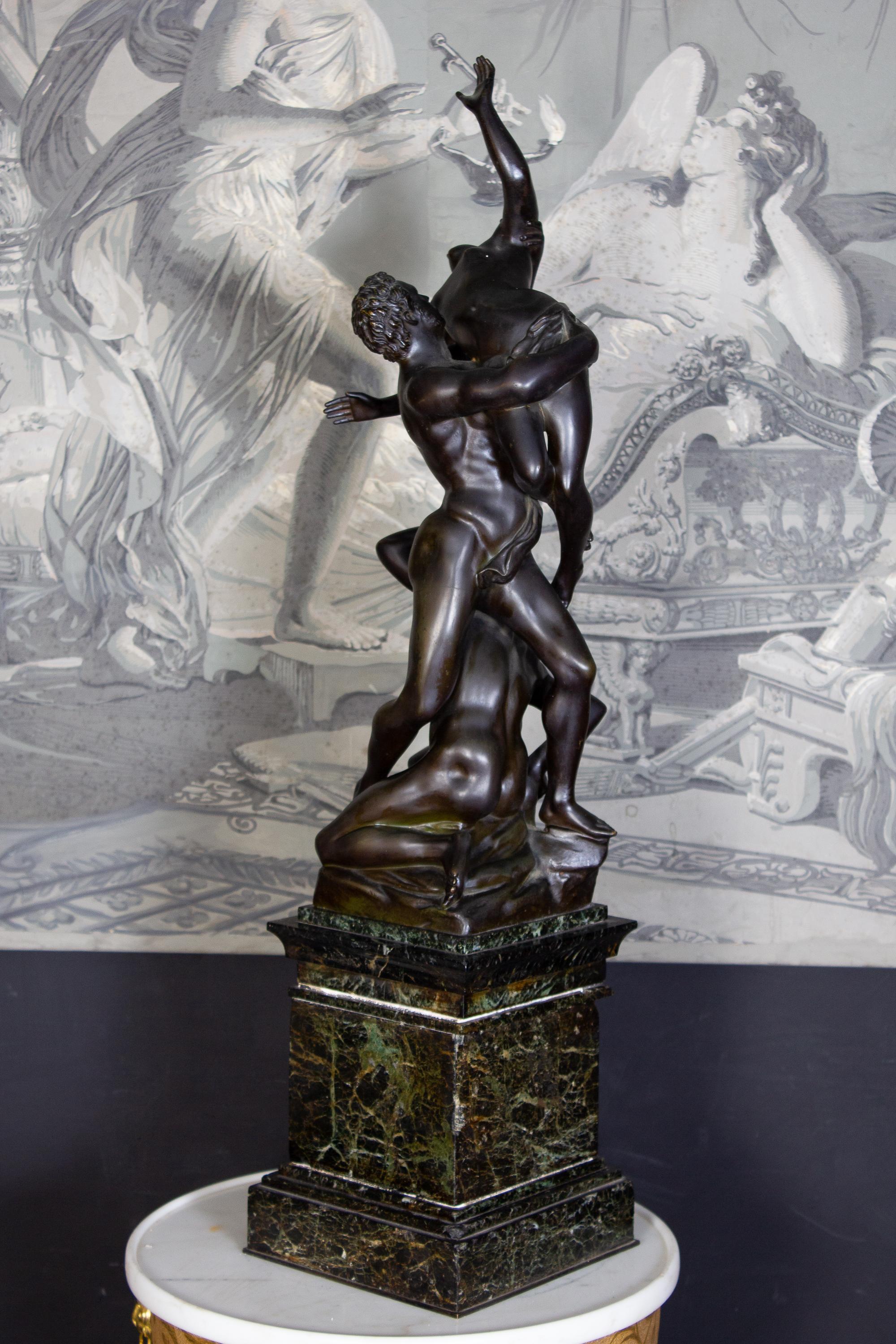The Rape of Sabine, ikonische Bronzeskulptur, 1930 (Gold), Figurative Sculpture, von Jean de Boulogne (Giambologna)