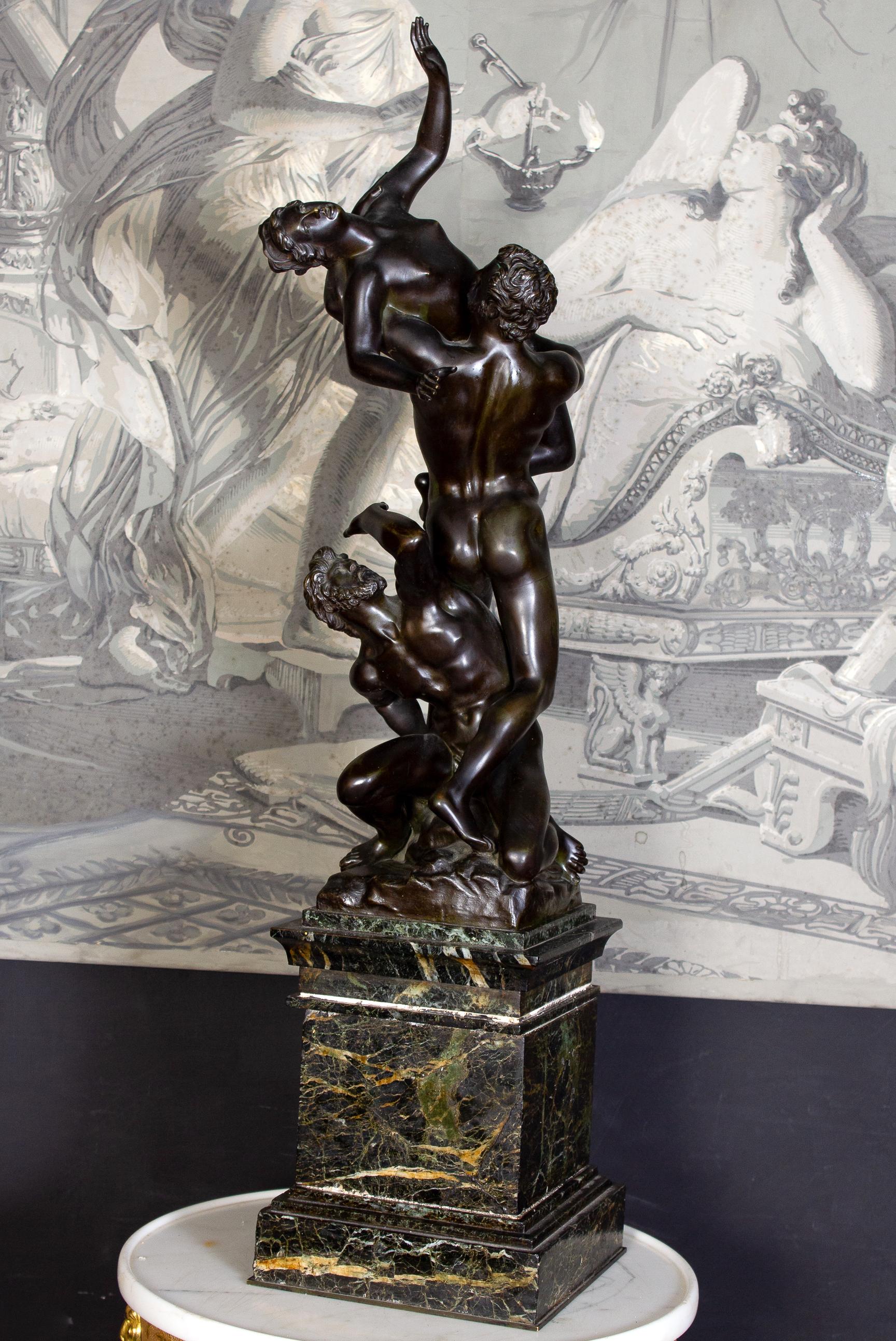 The Rape of Sabine, ikonische Bronzeskulptur, 1930 – Sculpture von Jean de Boulogne (Giambologna)