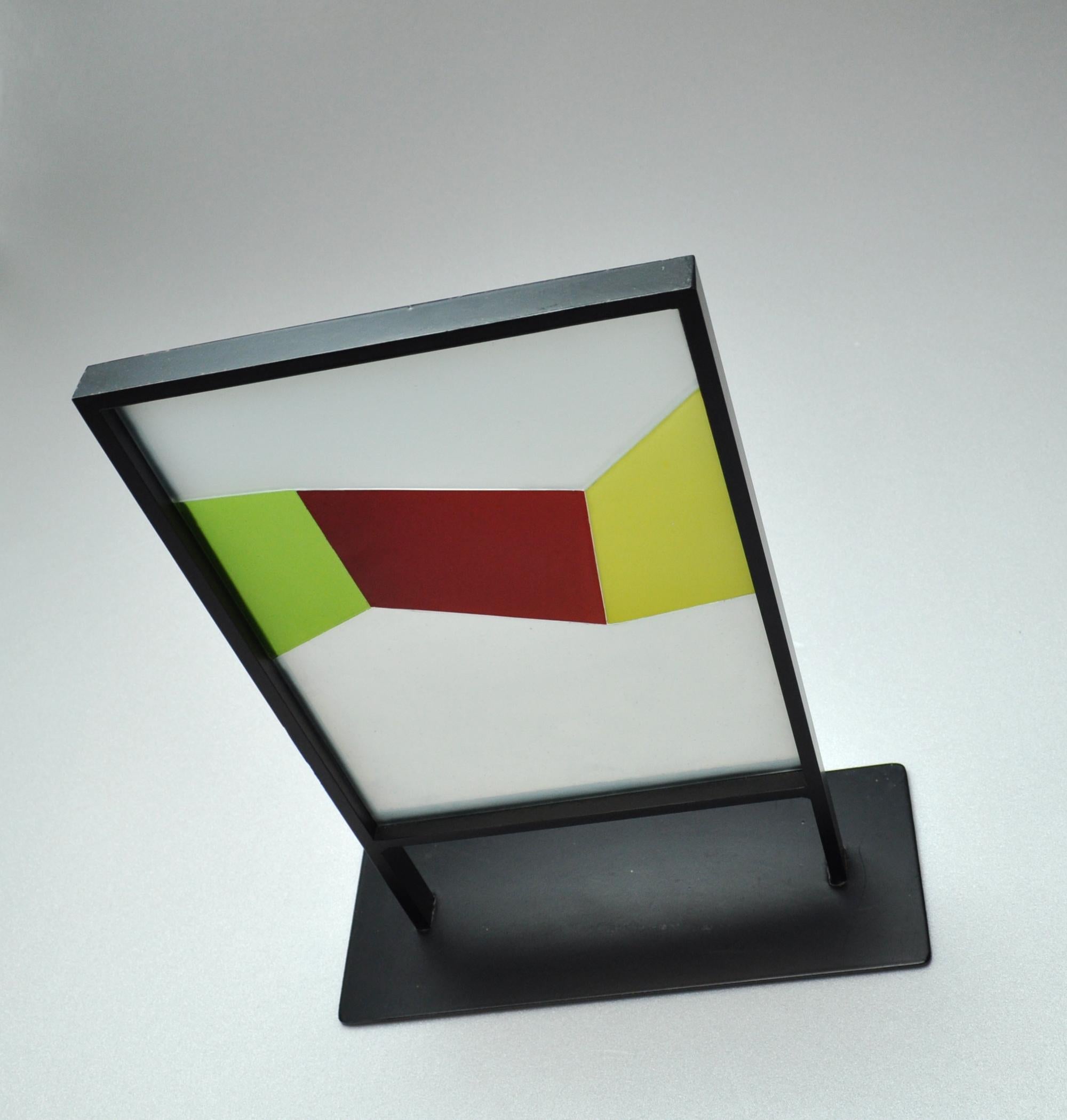 Abstract Geometric Scandinavian Stained Glass Sculpture - Gray Figurative Sculpture by Peter Stuhr