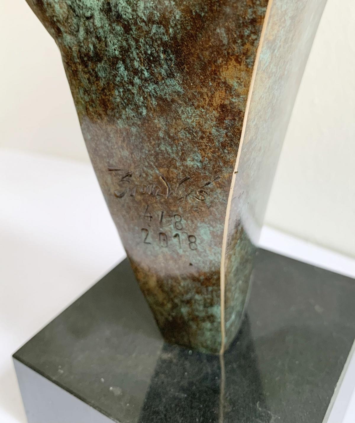 Dame VII - XXI century Contemporary bronze sculpture, Abstract & figurative 1