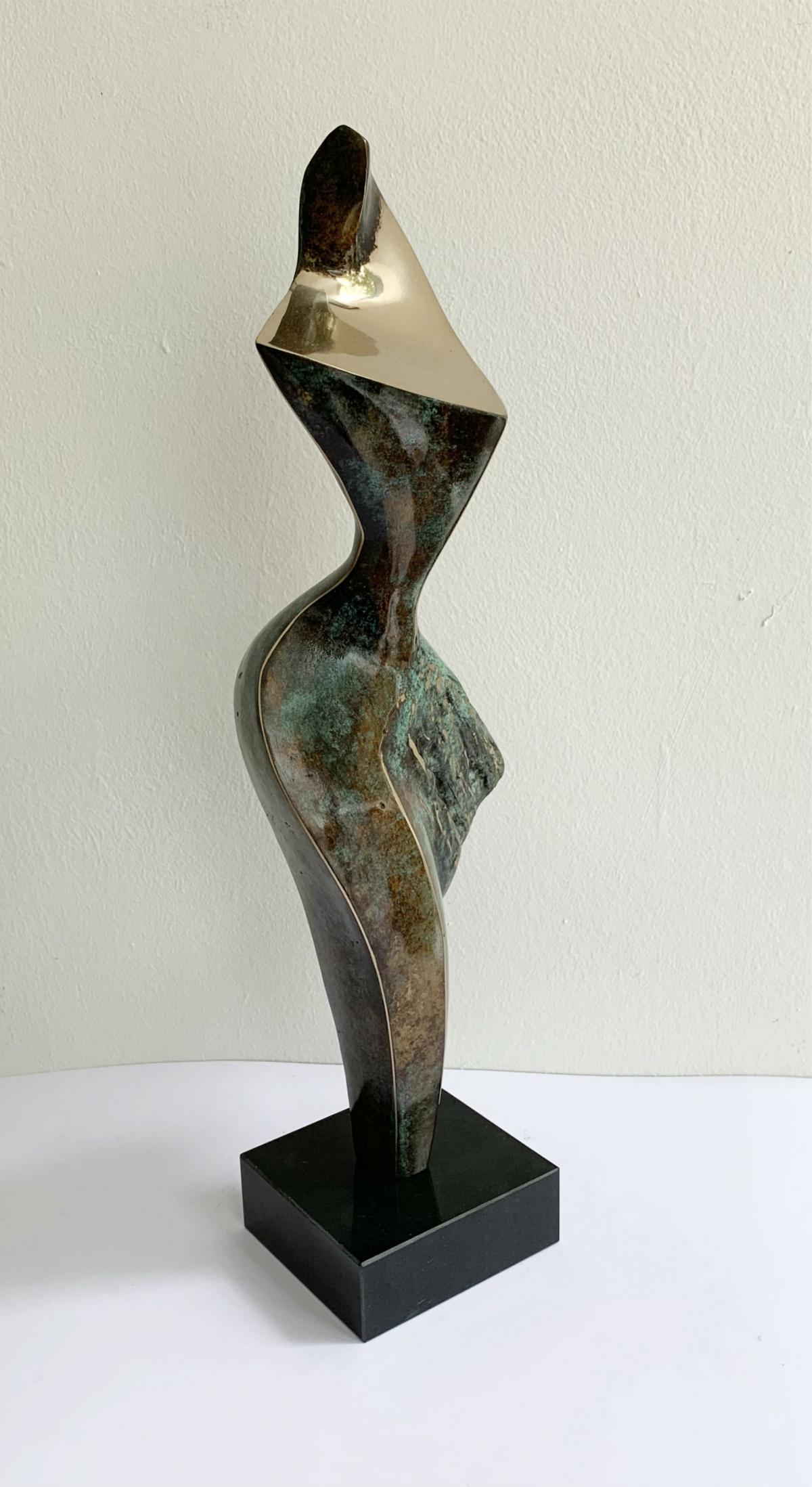 Dame VII - XXI century Contemporary bronze sculpture, Abstract & figurative 3