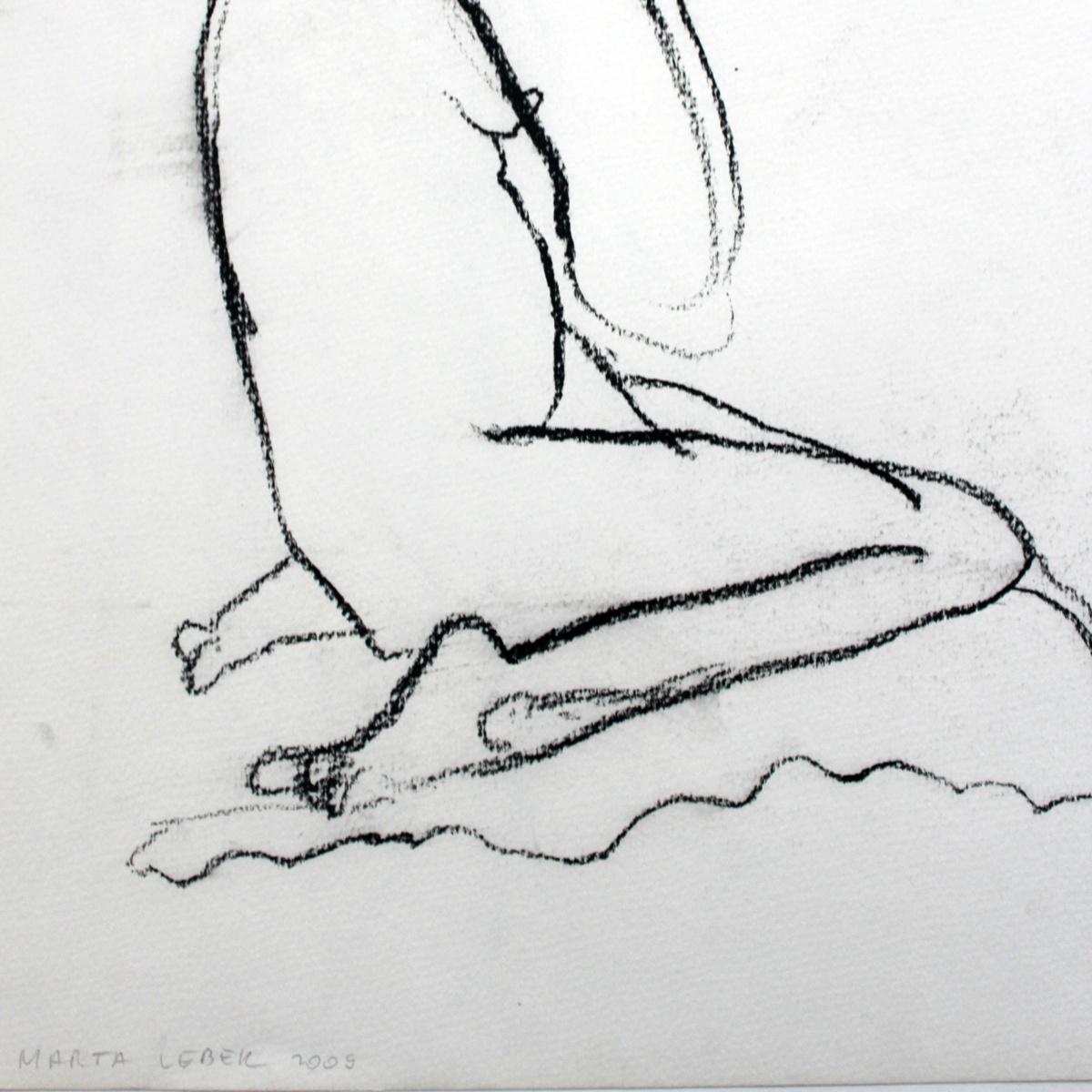 Nude – 21. Jahrhundert, Zeitgenössische figurative Holzkohlezeichnung, sitzend weiblich (Expressionismus), Art, von Marta Łebek