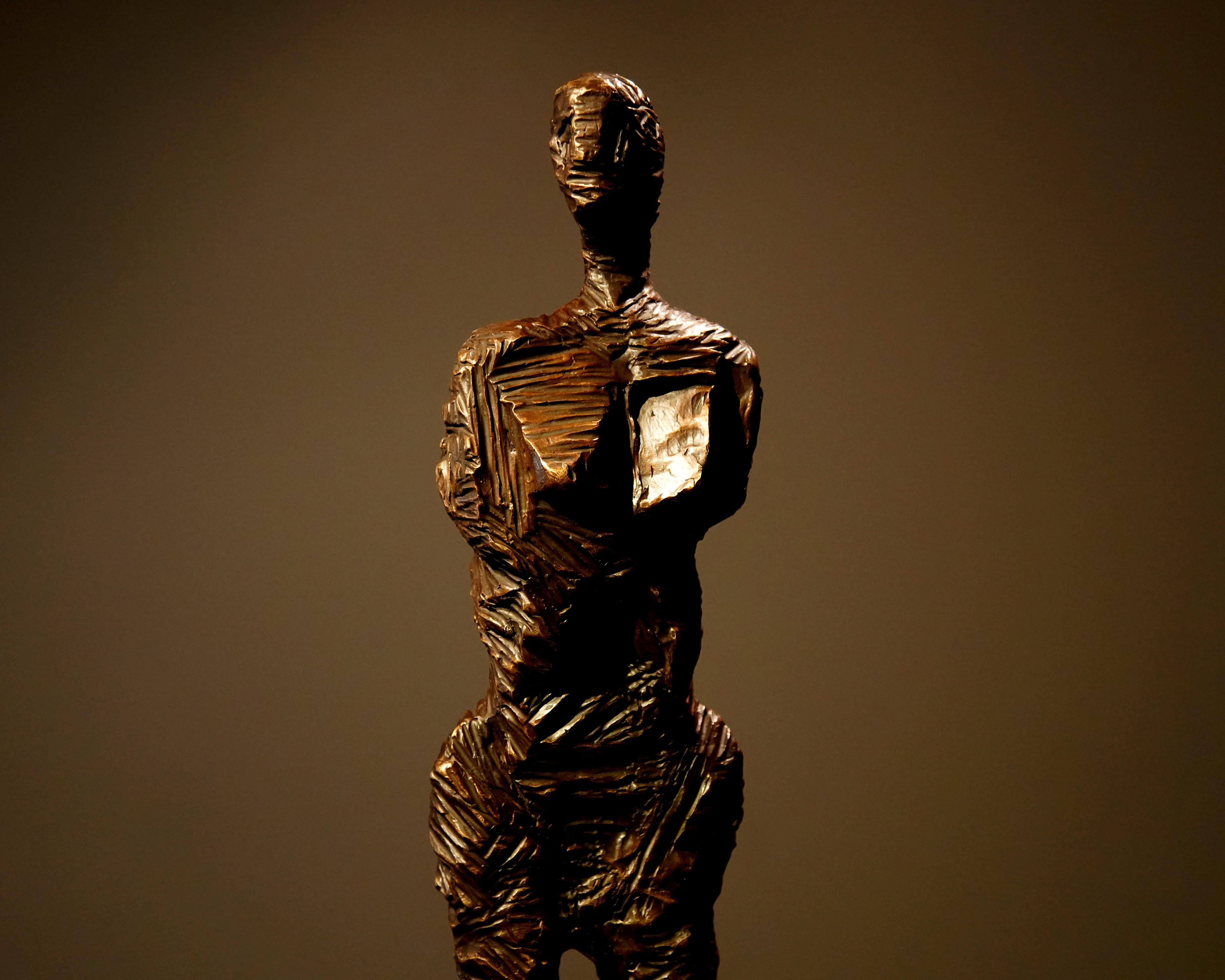 Sage Mano - Abstract Sculpture by Frank Arnold