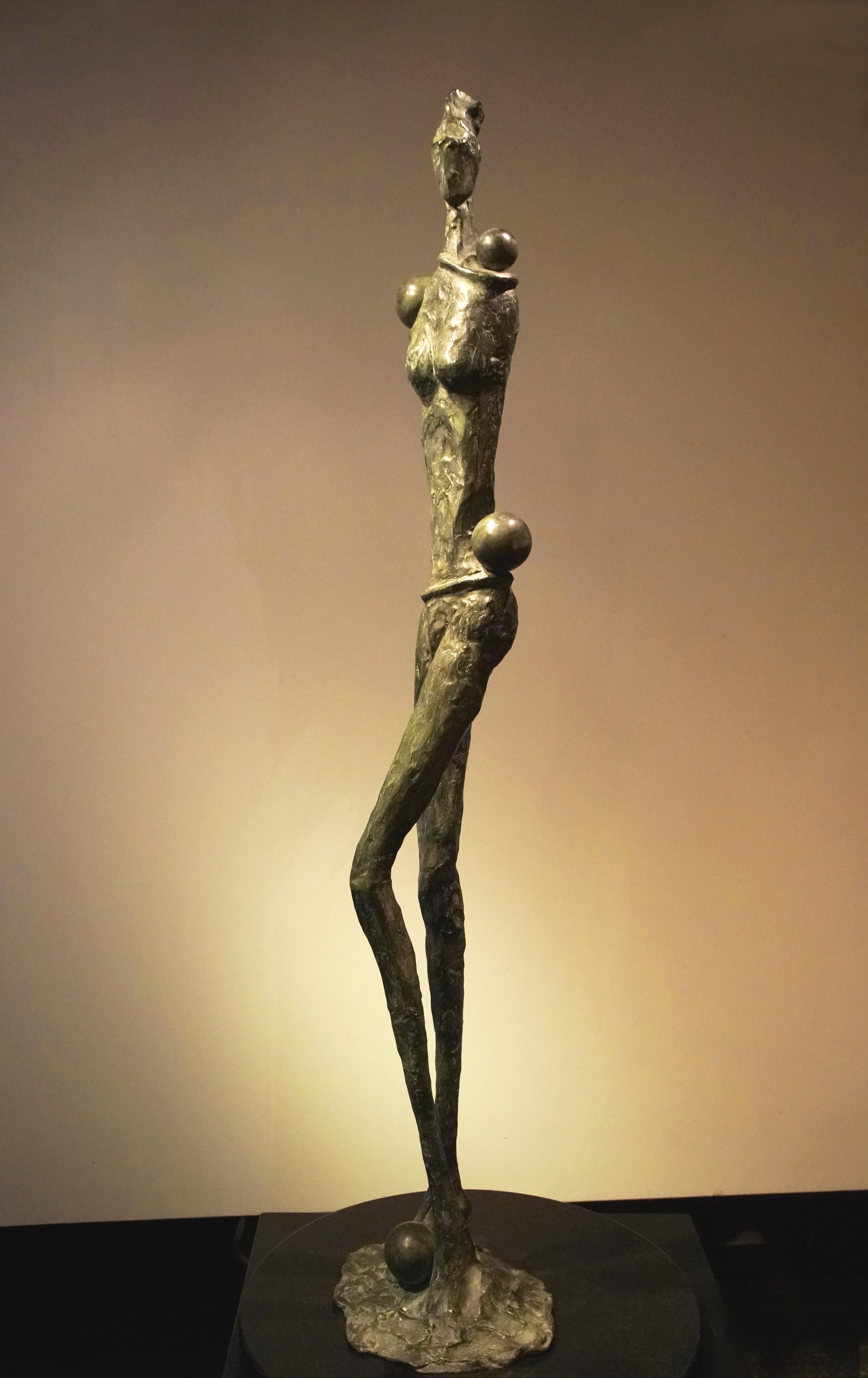 Woman 4 - Sculpture by Frank Arnold