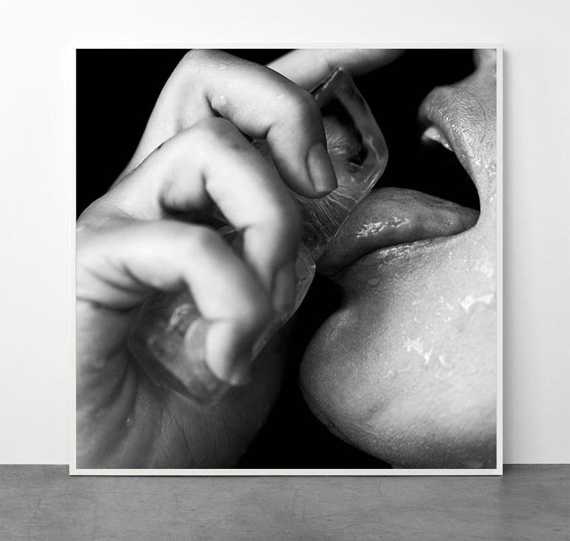Besser nackt als deine #5 – Photograph von Gabriel Wickbold