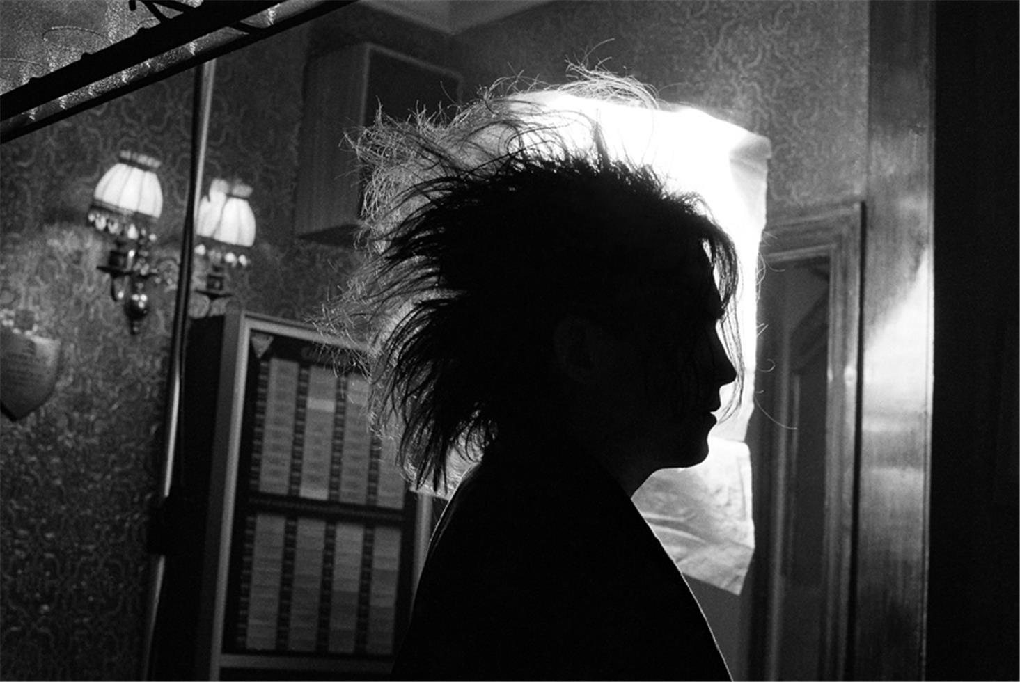 Richard Bellia Portrait Photograph - Robert Smith, The Cure, Hammersmith Odeon, London, September, 1985