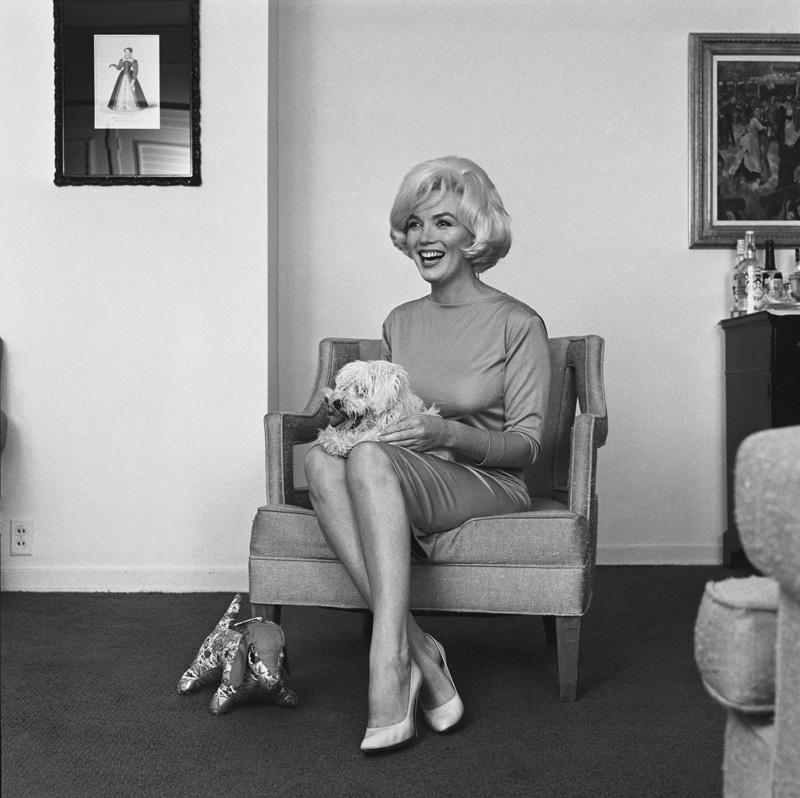 Eric Skipsey Black and White Photograph - Marilyn Monroe with pet Maf Honey, 1961