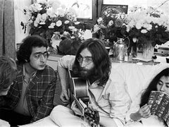 John Lennon, Yoko Ono, Bed-In For Peace, Montreal, Canada 1969