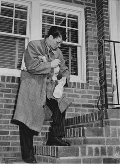 Frank Sinatra at his doorstep in Hoboken, NJ