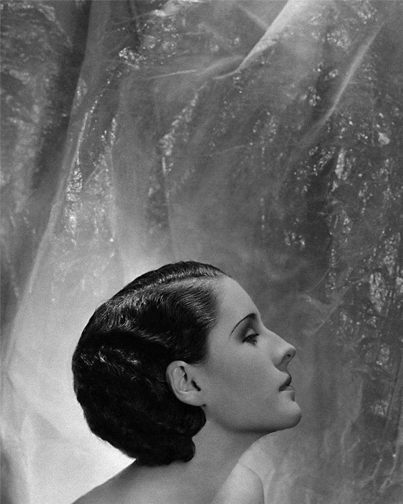 Cecil Beaton Black and White Photograph - Norma Shearer, 1930