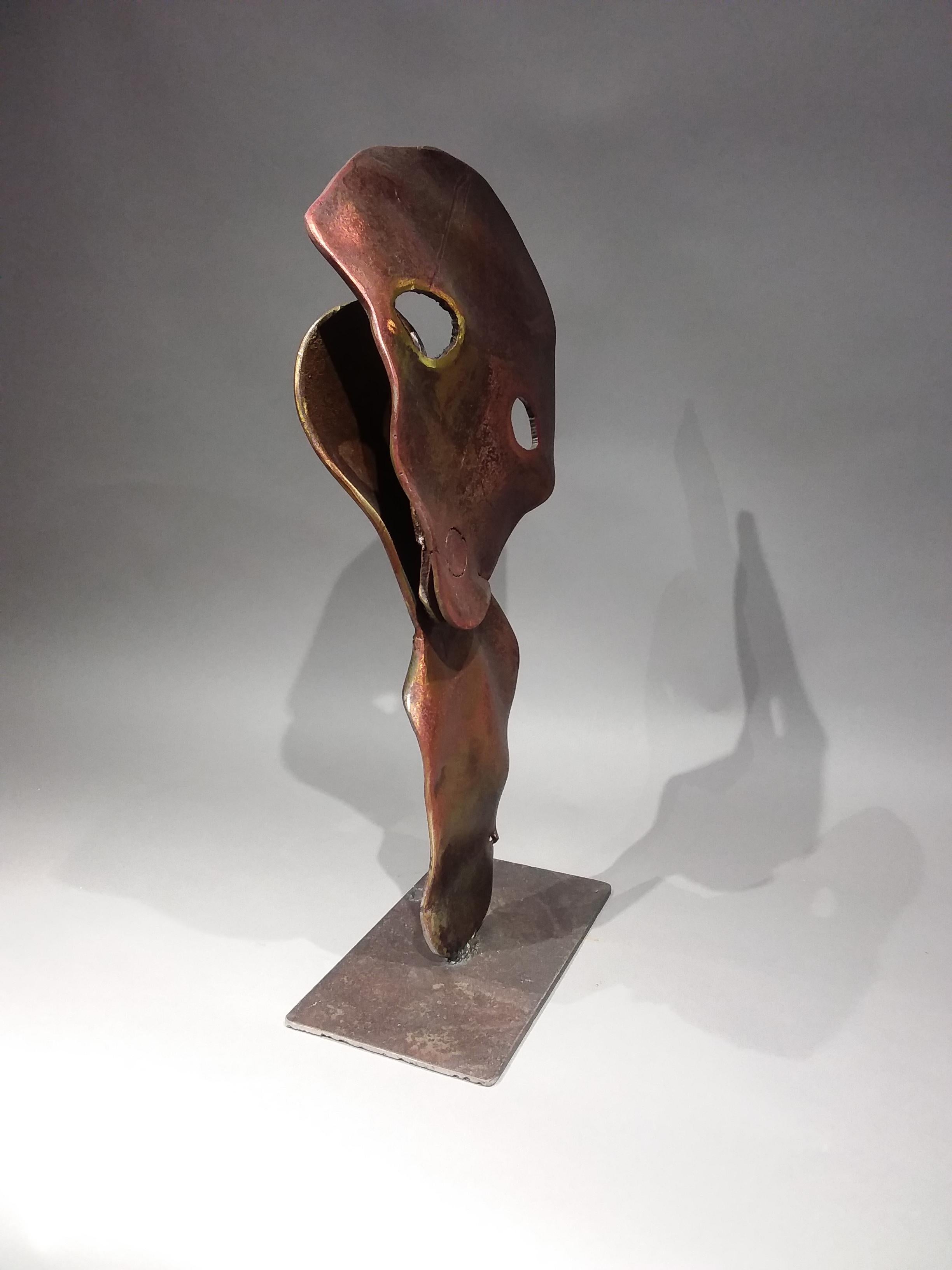 Fold - Haude Bernab, 21e siècle, sculpture métallique contemporaine, art figuratif - Sculpture de Haude Bernabé