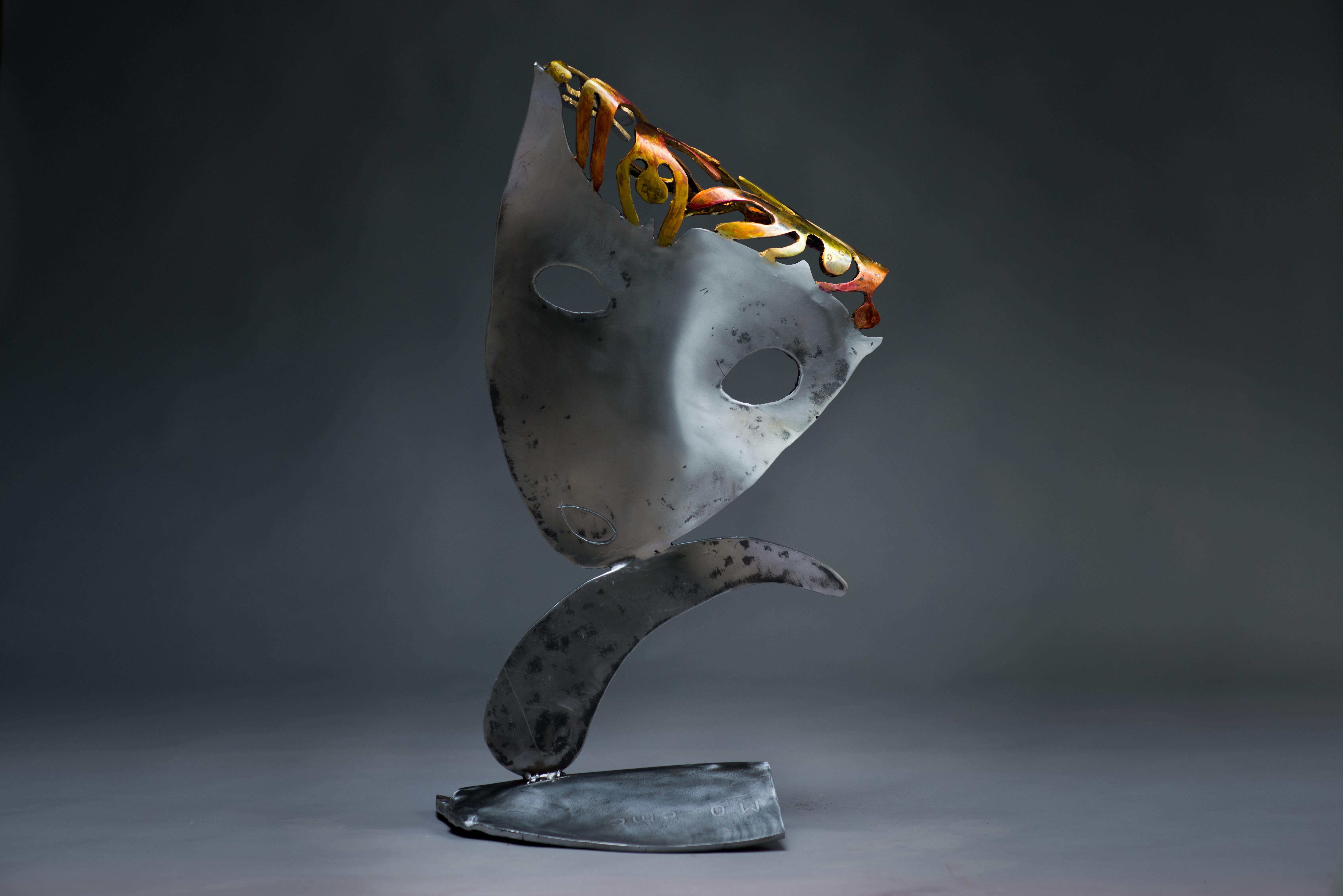 Polished and patinated steel sculpture
Unique work
Signed and dated on the base

Born in Brest and with a scientific background, Haude Bernabé has devoted herself to art since the early 1990s. Her first passion was art, the second one biology. In